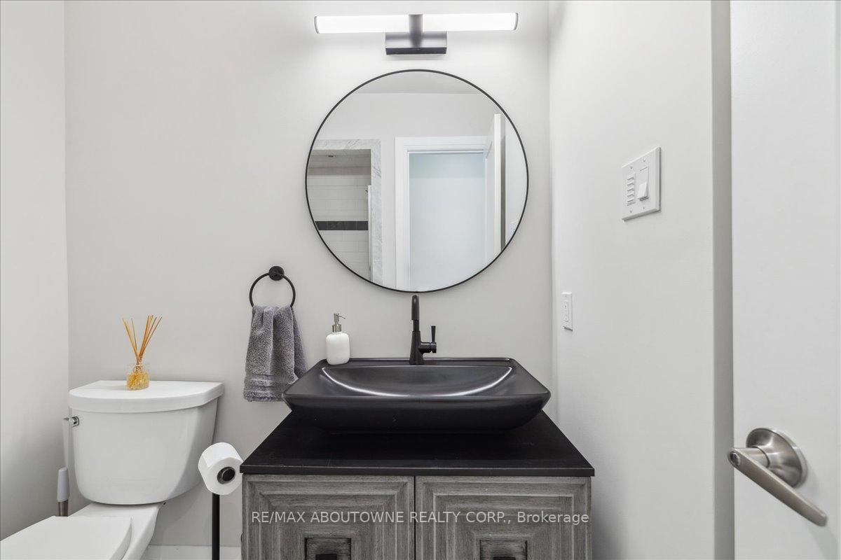 Photo 21 of 22 Mathers Drive, Hamilton, Stoney Creek — HOMEH