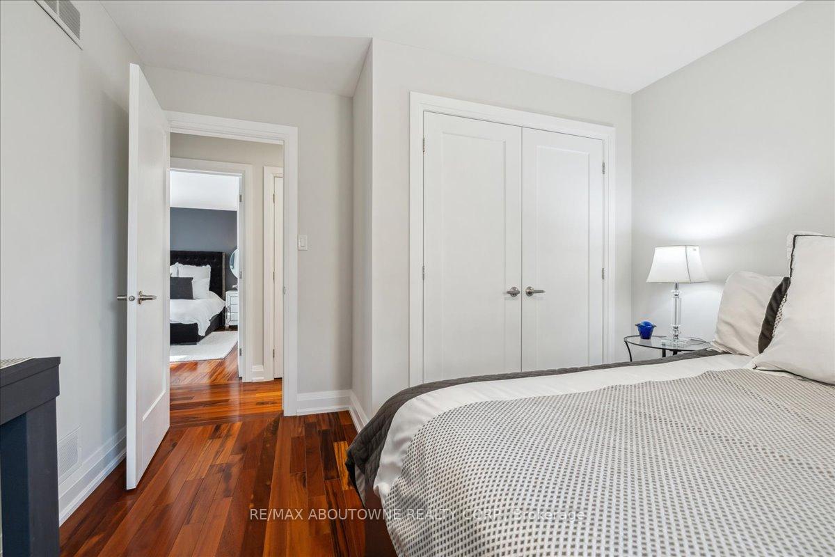 Photo 24 of 22 Mathers Drive, Hamilton, Stoney Creek — HOMEH