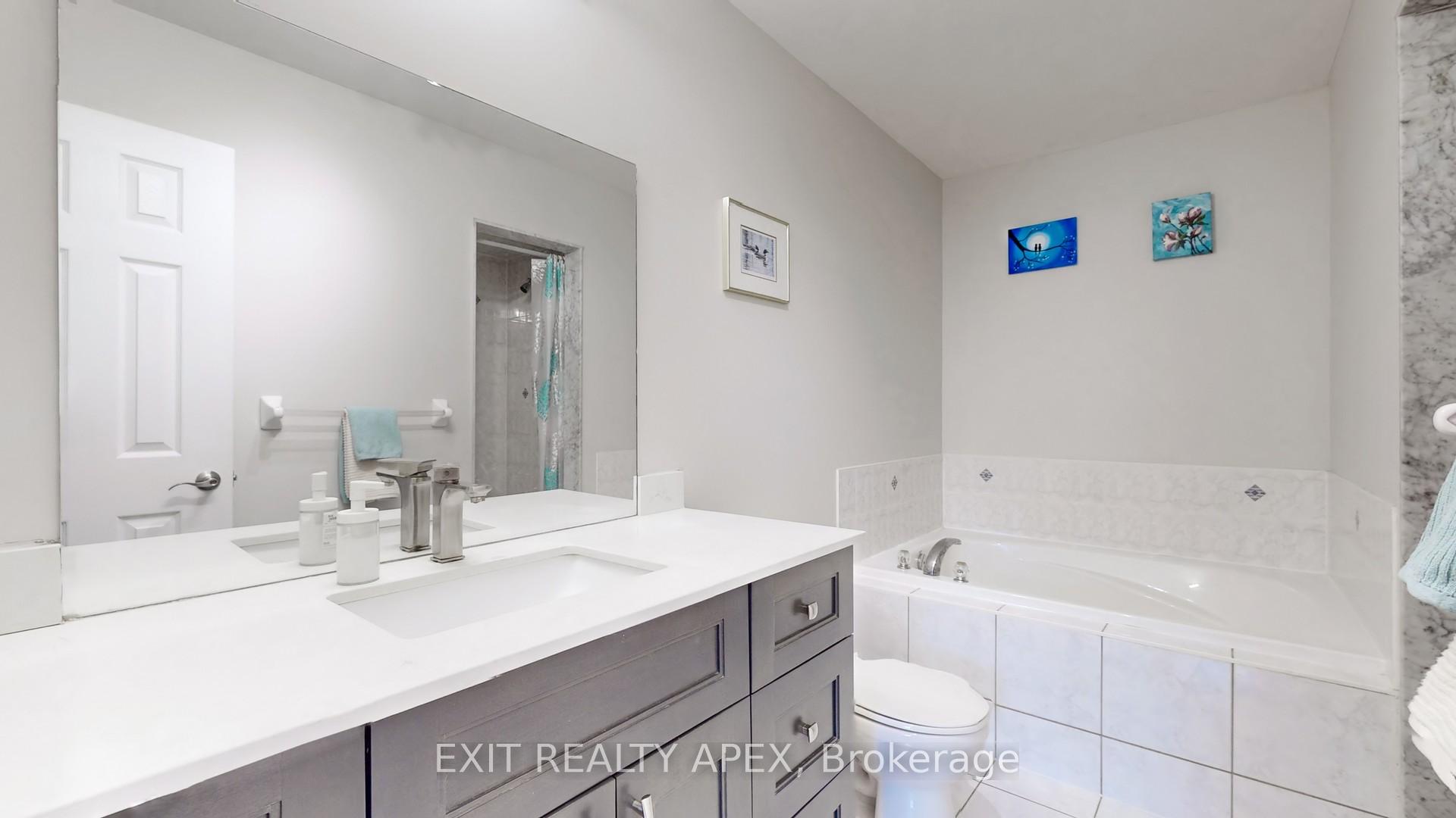 Photo 47 of 77 Commodore Dr, Brampton, Credit Valley — HOMEH