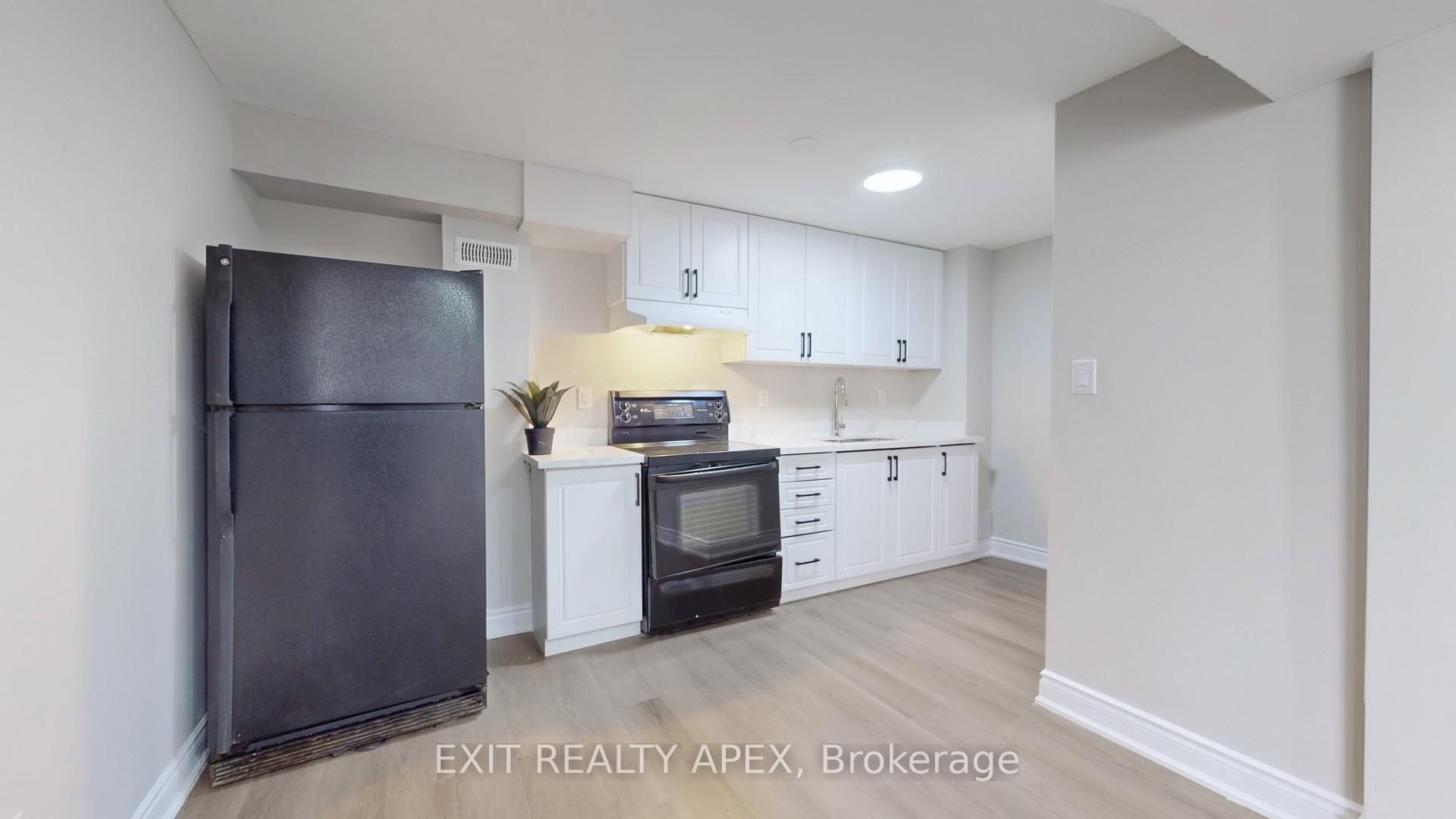 Photo 40 of 77 Commodore Dr, Brampton, Credit Valley — HOMEH