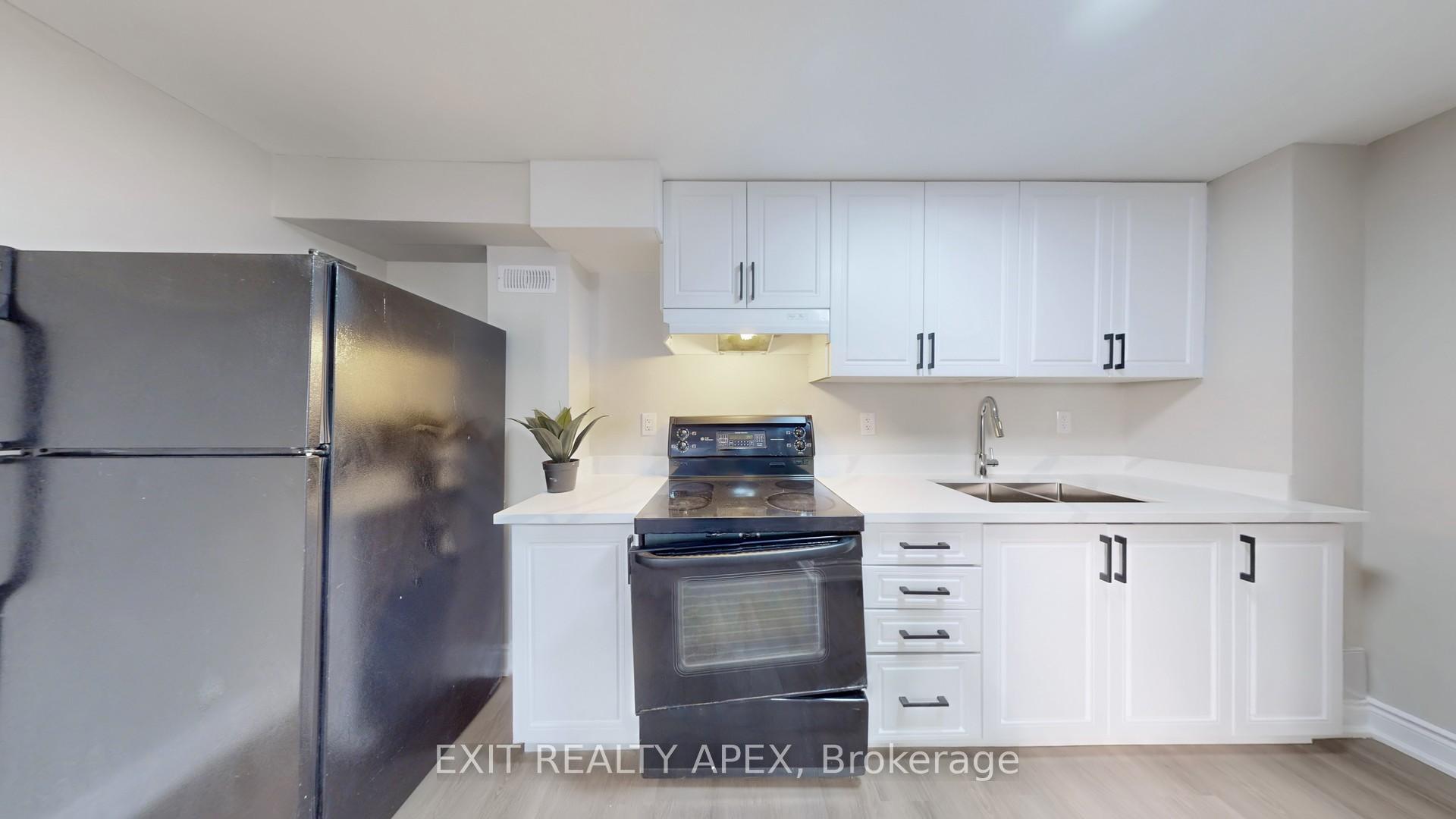 Photo 35 of 77 Commodore Dr, Brampton, Credit Valley — HOMEH