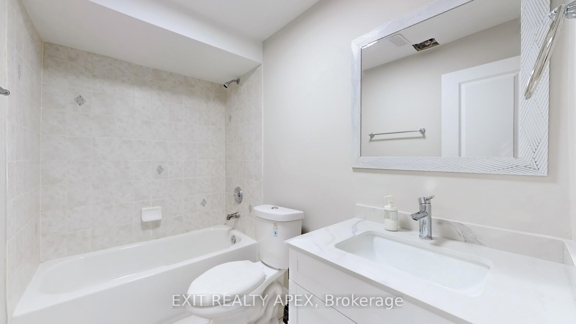 Photo 44 of 77 Commodore Dr, Brampton, Credit Valley — HOMEH