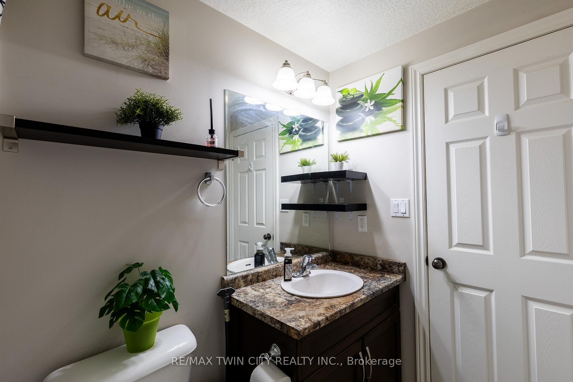 Photo 3 of Unit 6B, 38 Howe Drive, Kitchener — HOMEH