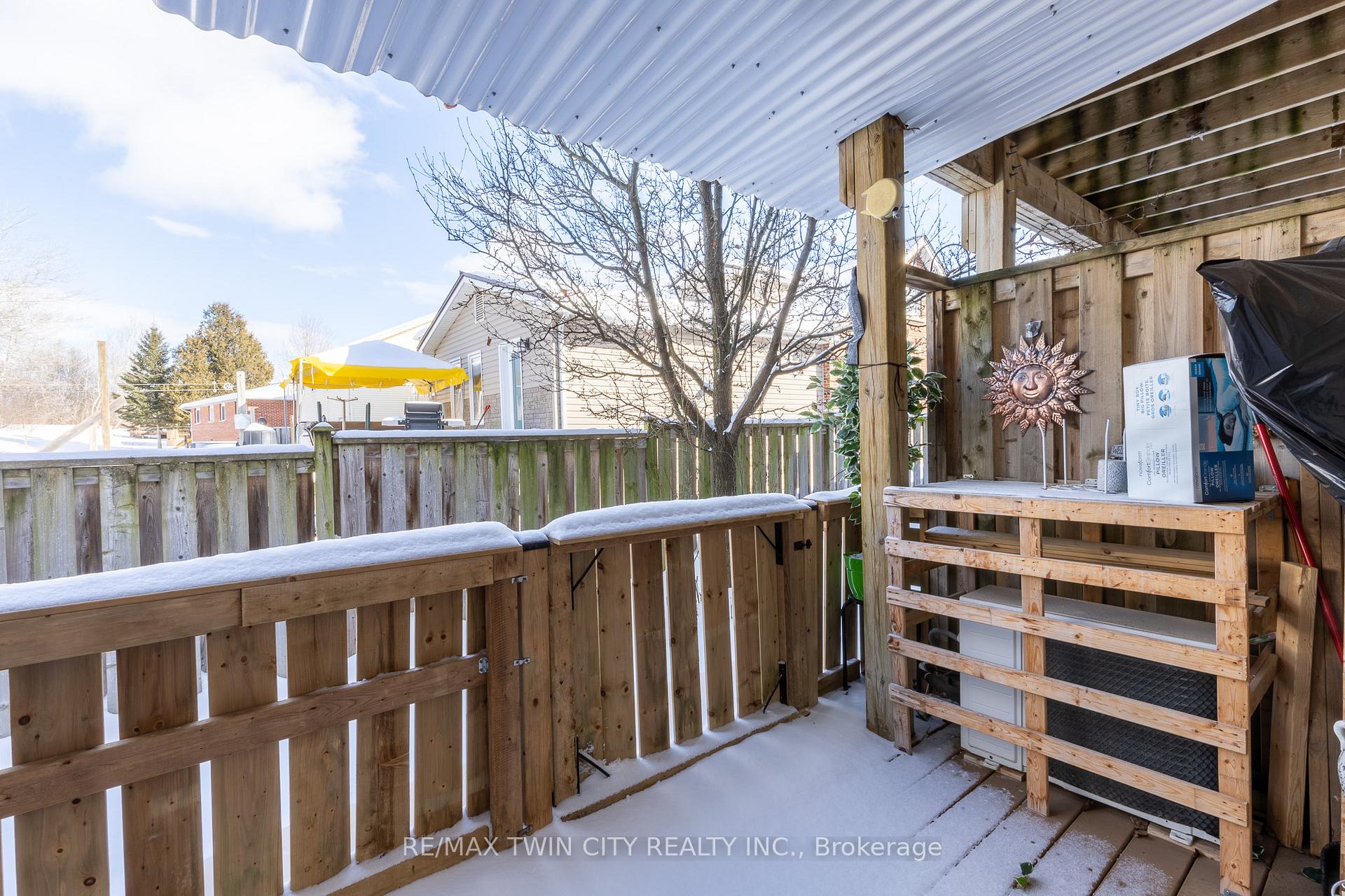 Photo 6 of Unit 6B, 38 Howe Drive, Kitchener — HOMEH