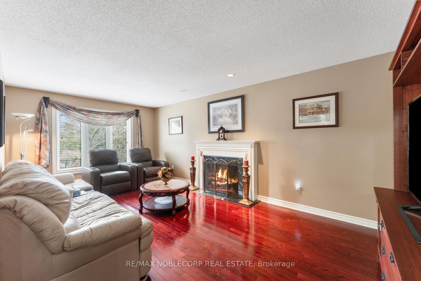 Photo 6 of 123 Corner Ridge Road, Aurora, Aurora Highlands — HOMEH