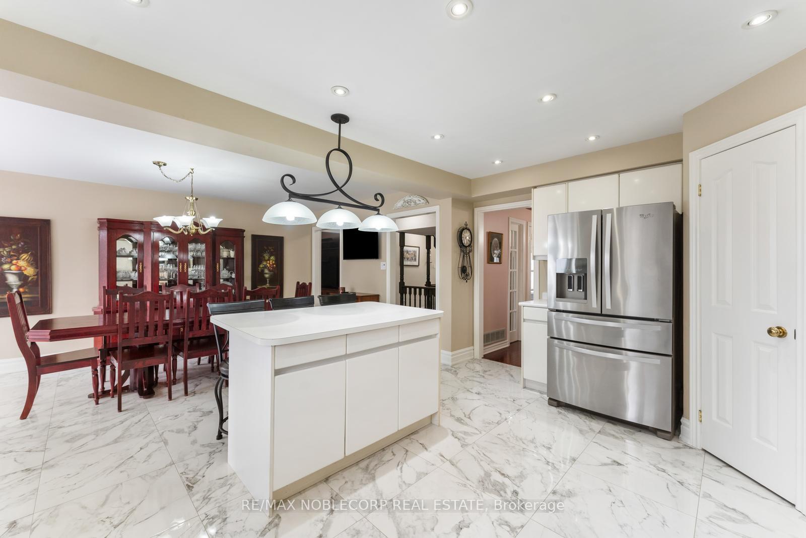 Photo 15 of 123 Corner Ridge Road, Aurora, Aurora Highlands — HOMEH
