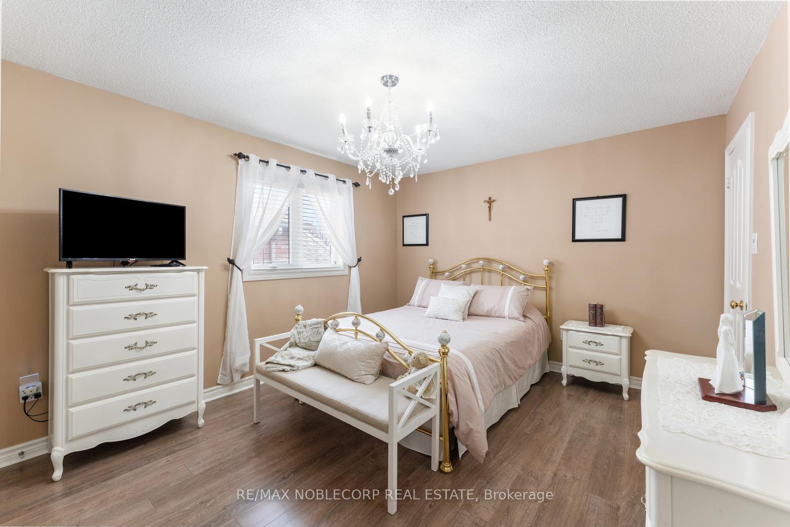 Photo 23 of 123 Corner Ridge Road, Aurora, Aurora Highlands — HOMEH