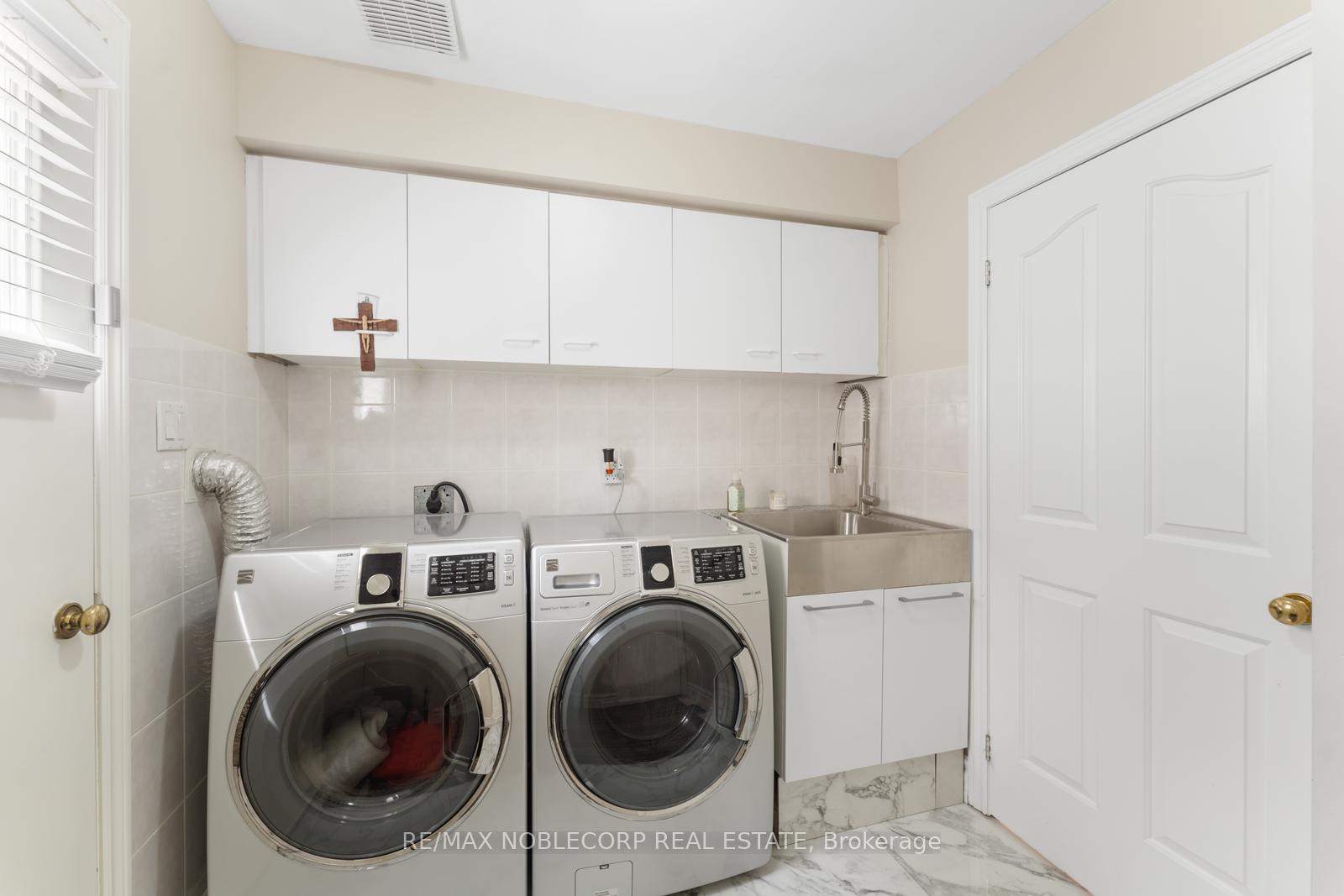 Photo 21 of 123 Corner Ridge Road, Aurora, Aurora Highlands — HOMEH