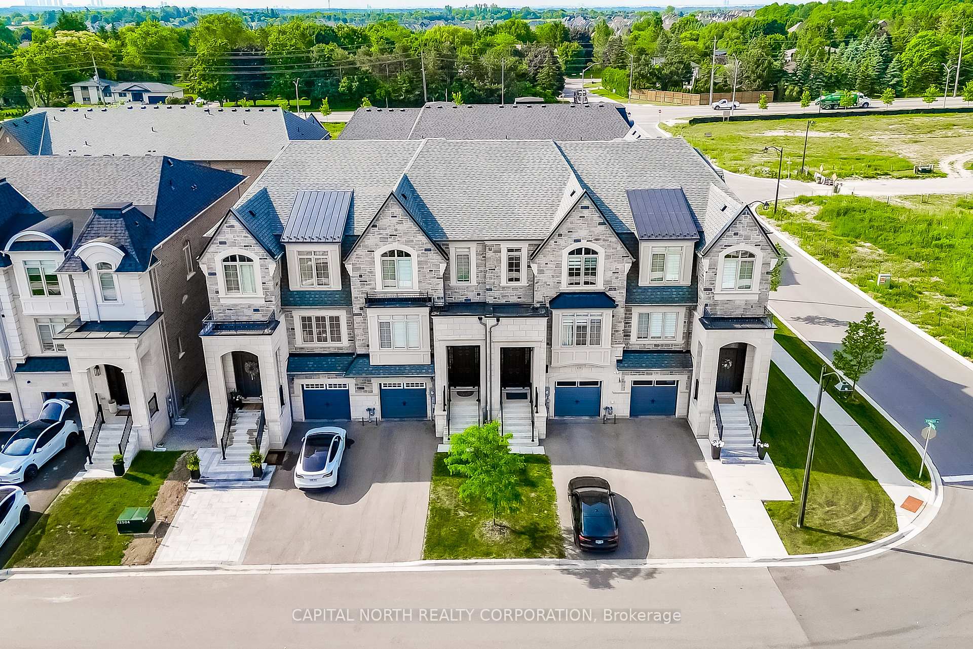 Photo 1 of 126 Stokes Drive, King, Nobleton — HOMEH