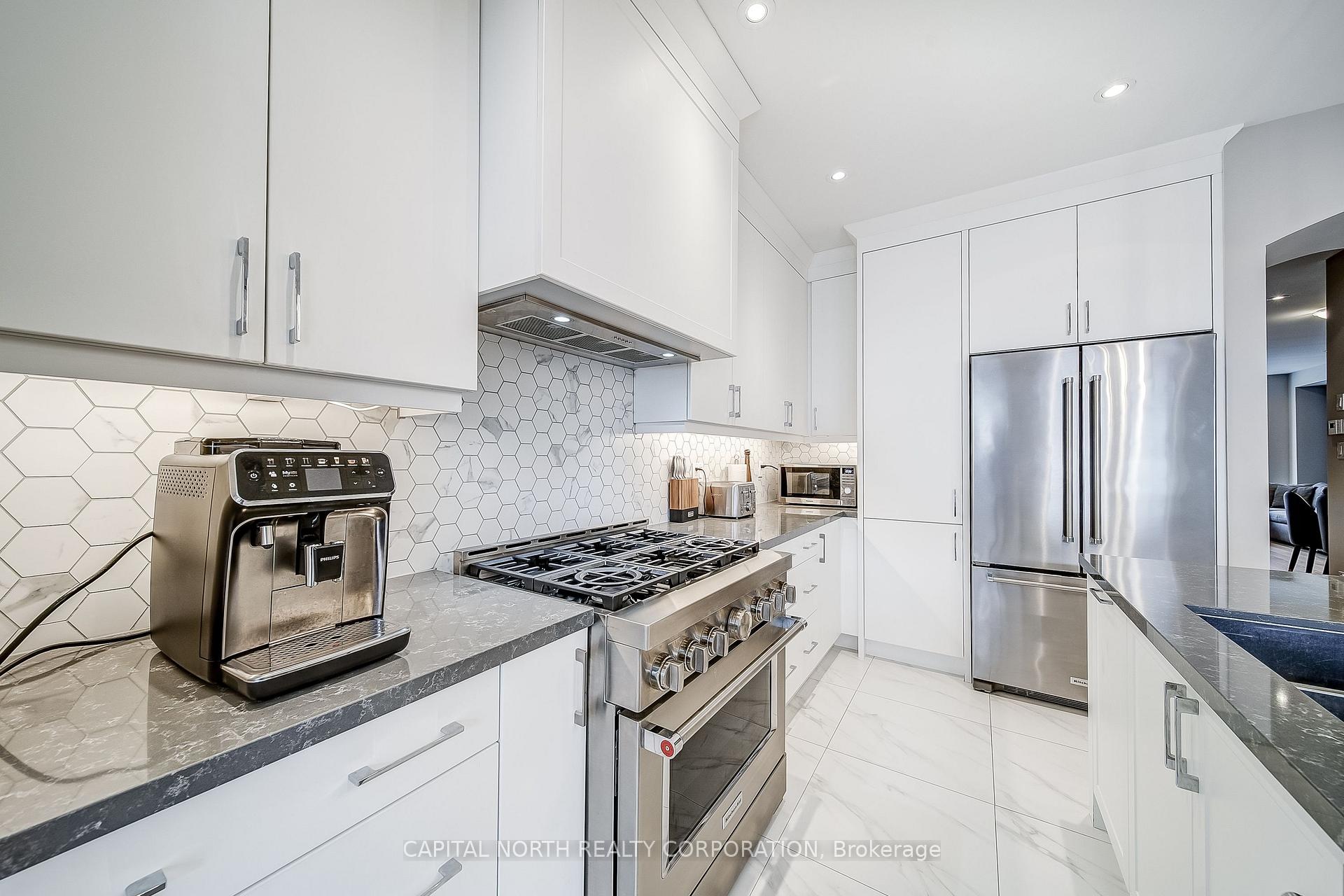 Photo 38 of 126 Stokes Drive, King, Nobleton — HOMEH