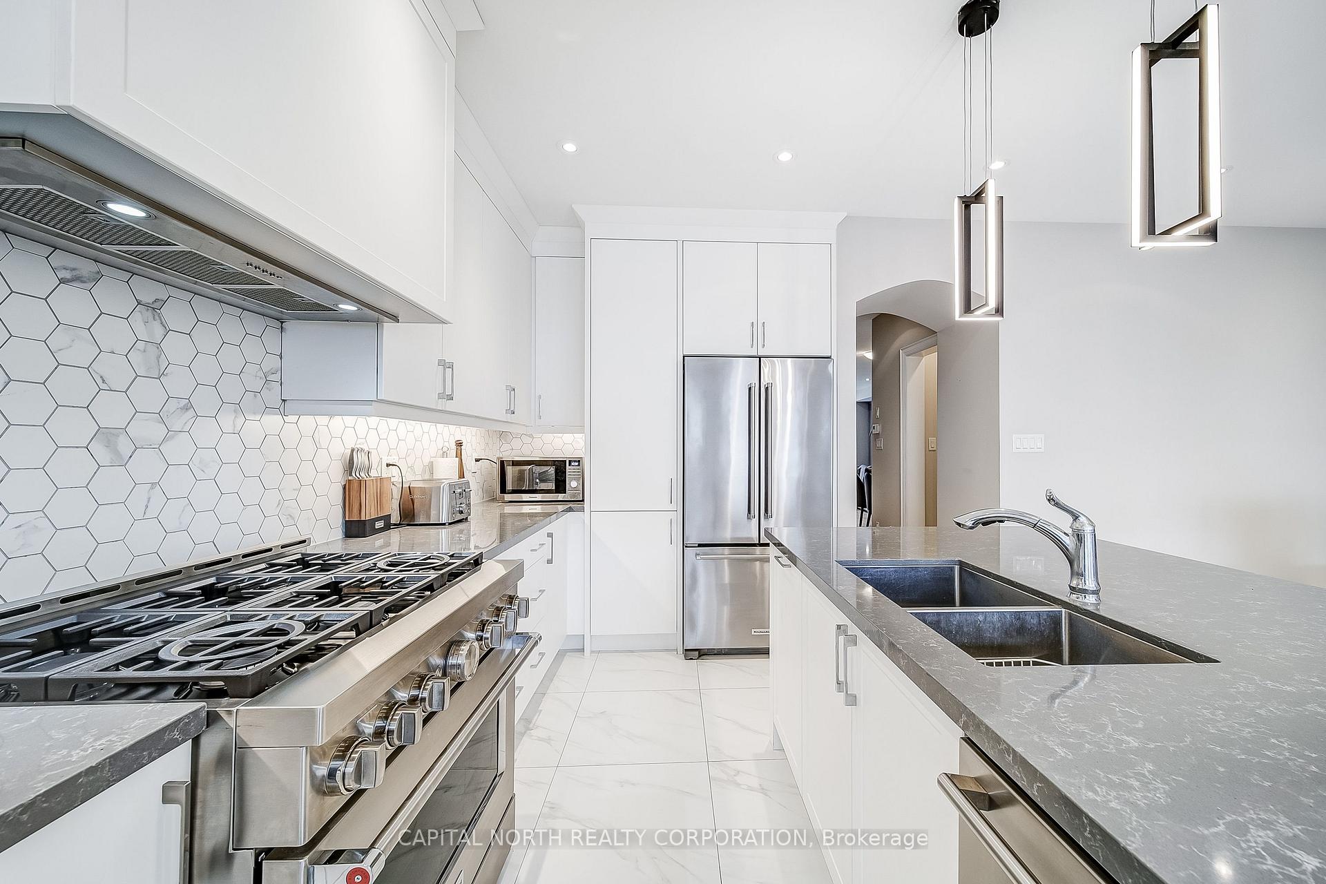 Photo 35 of 126 Stokes Drive, King, Nobleton — HOMEH
