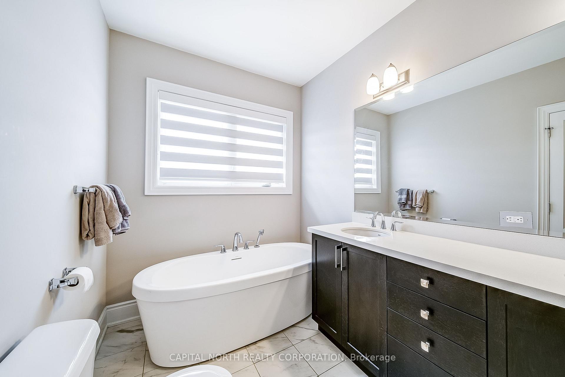 Photo 27 of 126 Stokes Drive, King, Nobleton — HOMEH