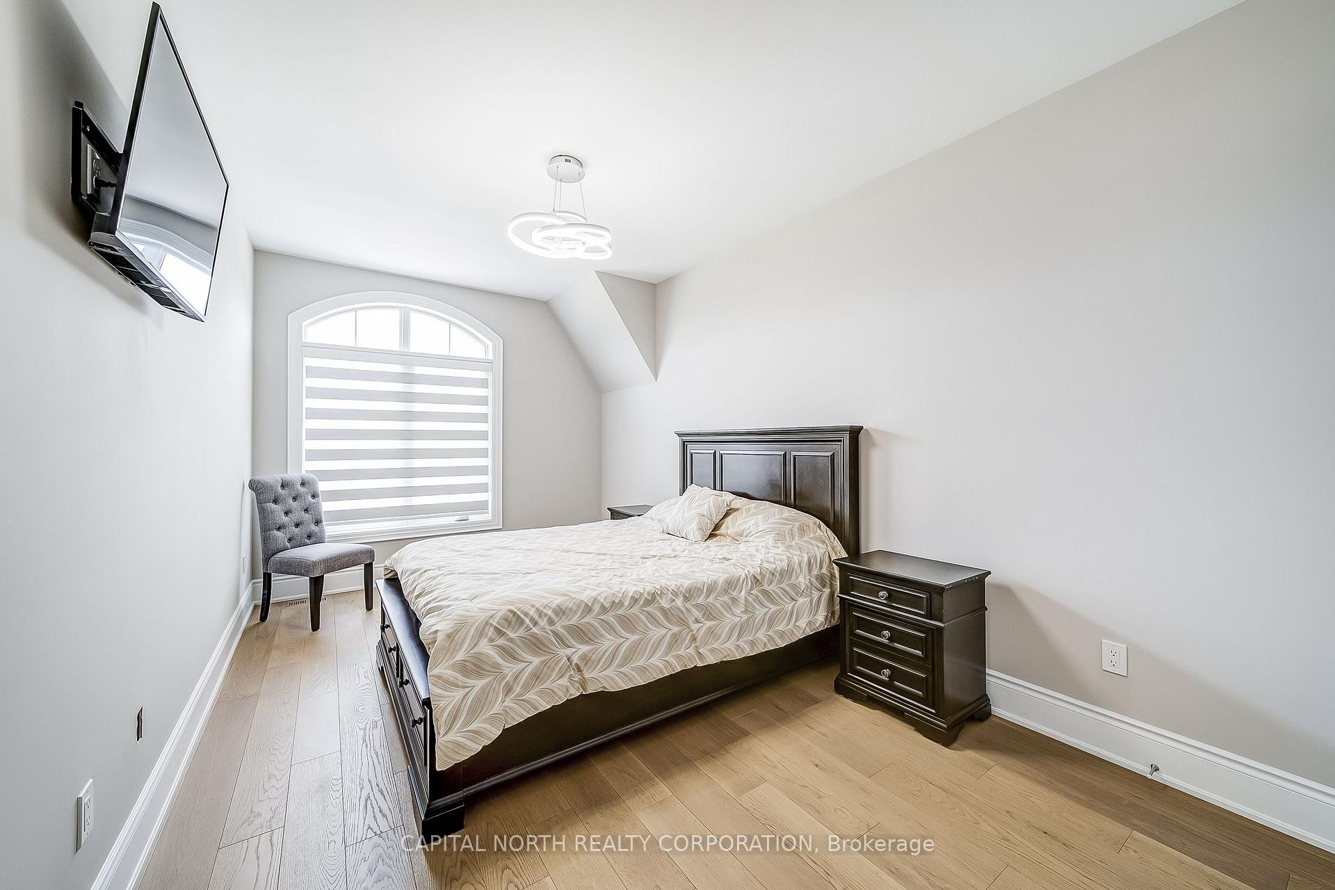 Photo 43 of 126 Stokes Drive, King, Nobleton — HOMEH