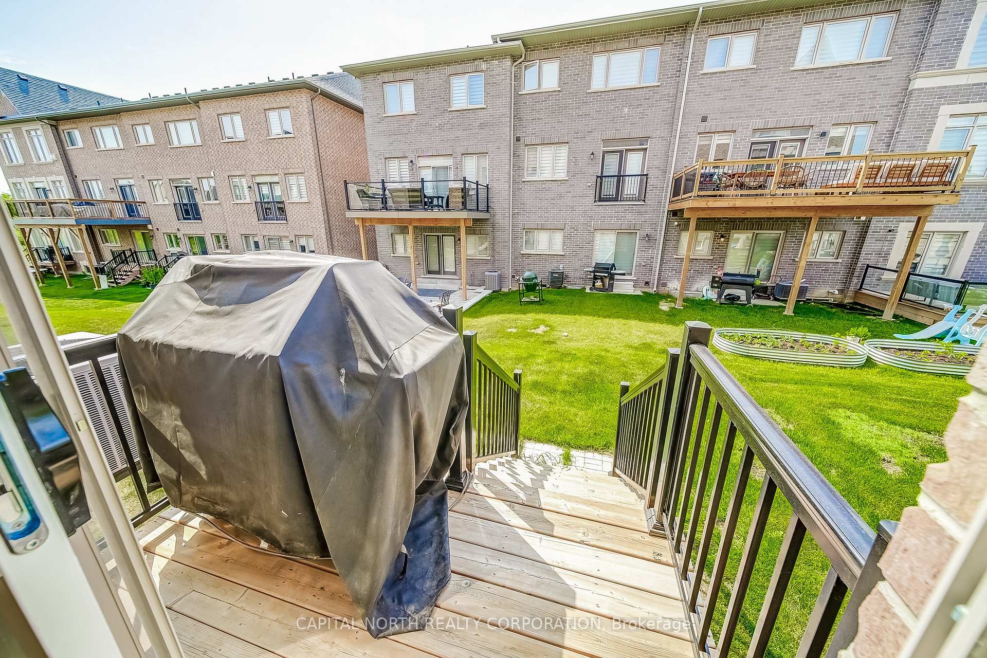 Photo 45 of 126 Stokes Drive, King, Nobleton — HOMEH