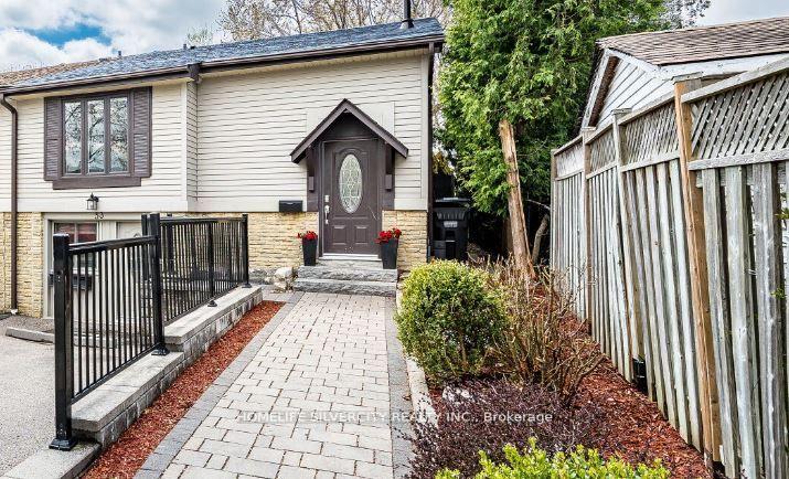 Photo 2 of 53 Charters Road W, Brampton, Madoc — HOMEH