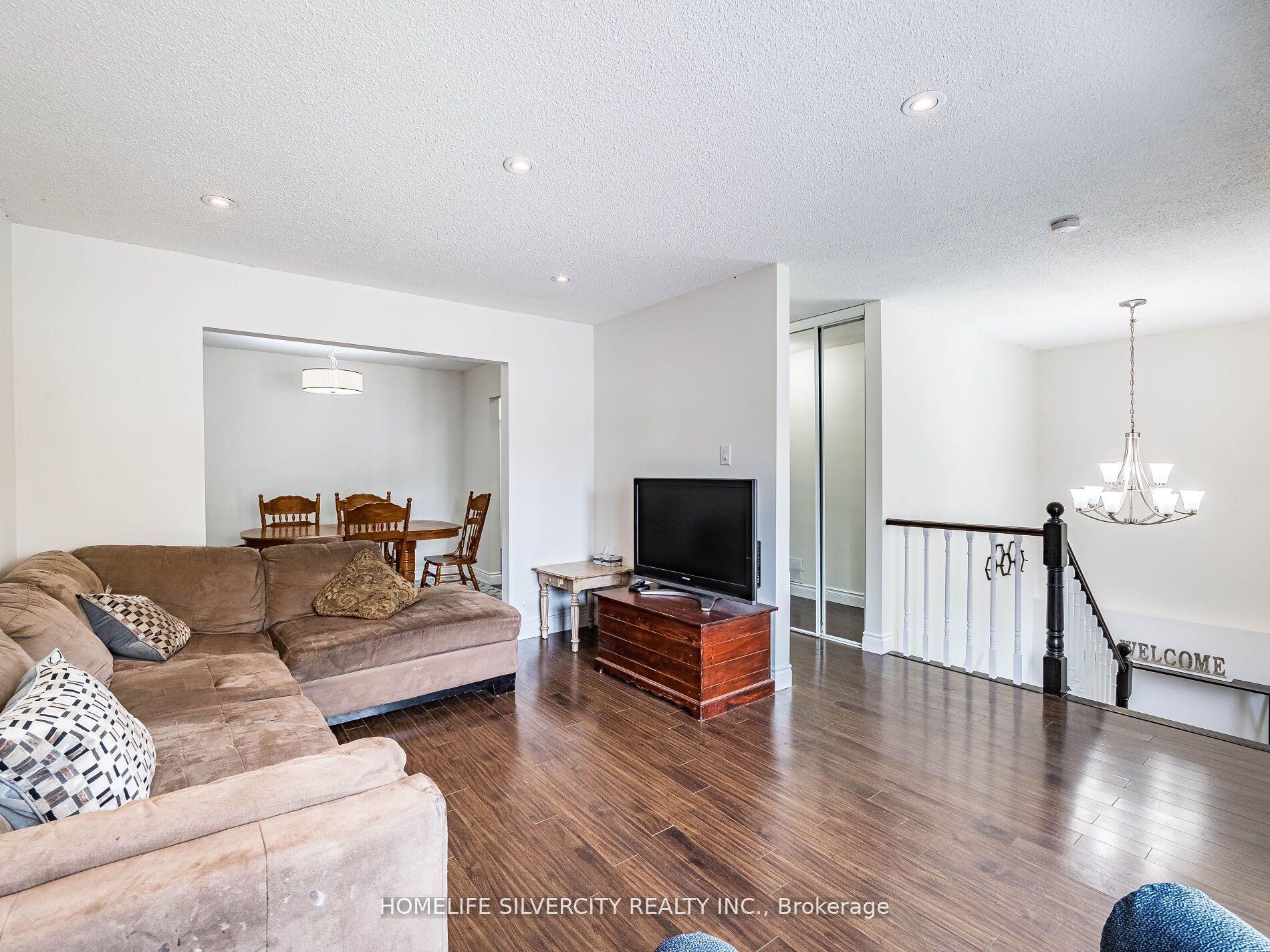 Photo 5 of 53 Charters Road W, Brampton, Madoc — HOMEH