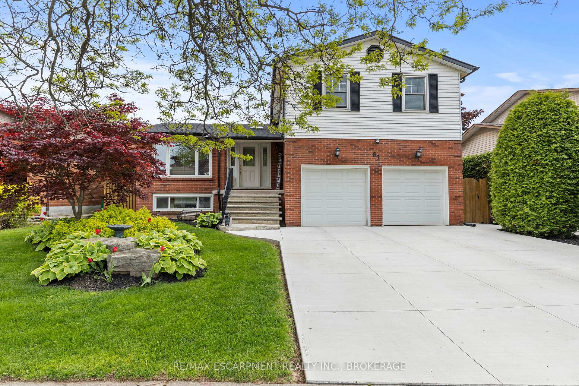 Front of 61 Seaton Place Drive