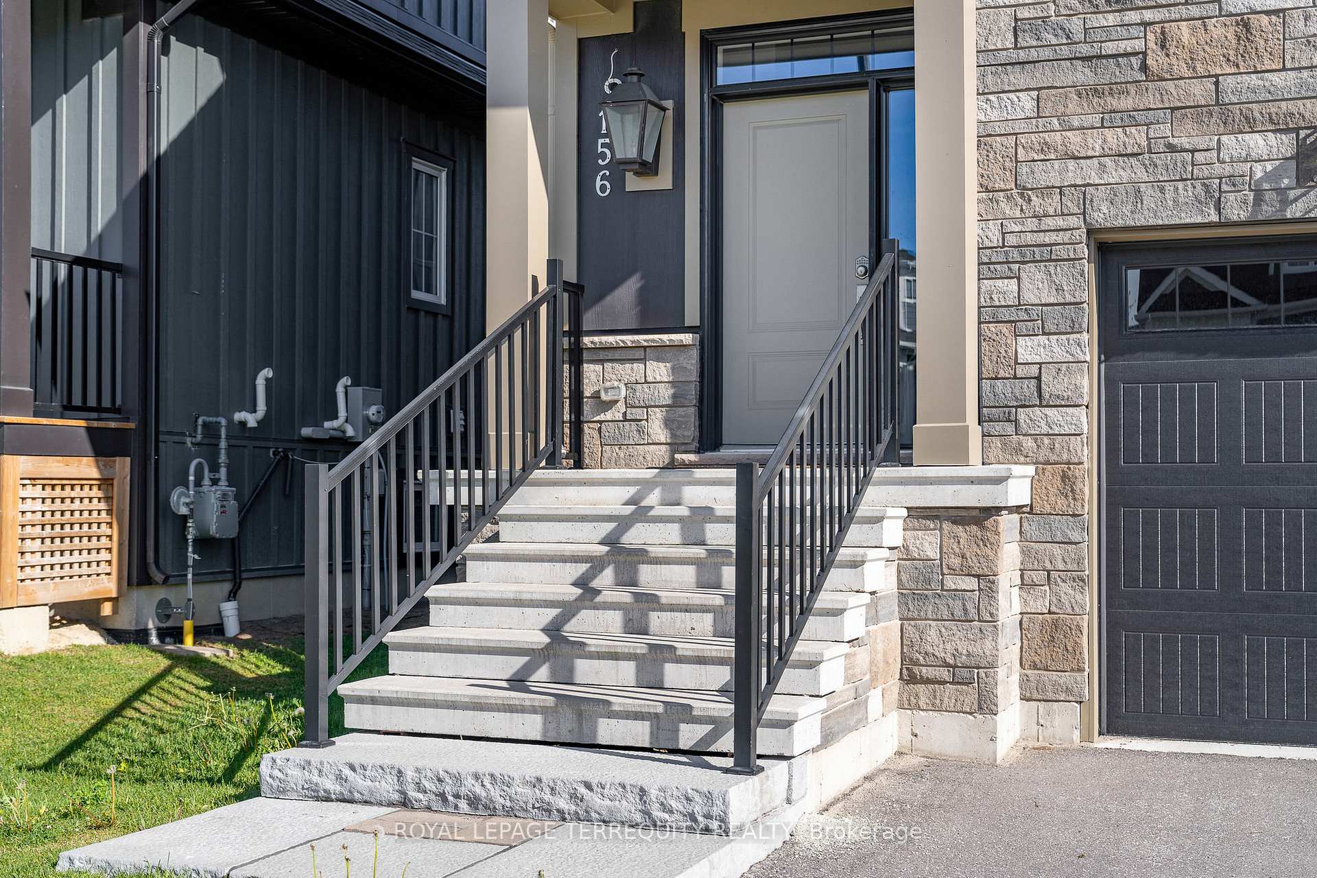 Photo 11 of 156 Sycamore Street, Blue Mountains — HOMEH