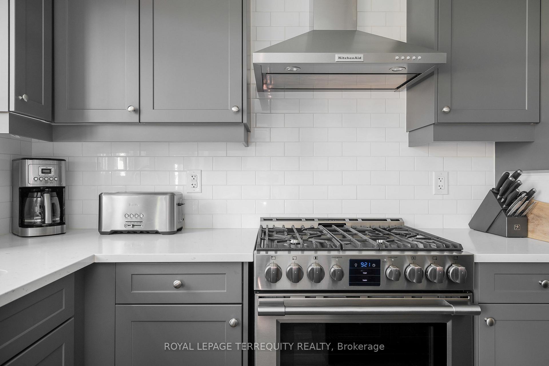 Photo 12 of 156 Sycamore Street, Blue Mountains — HOMEH