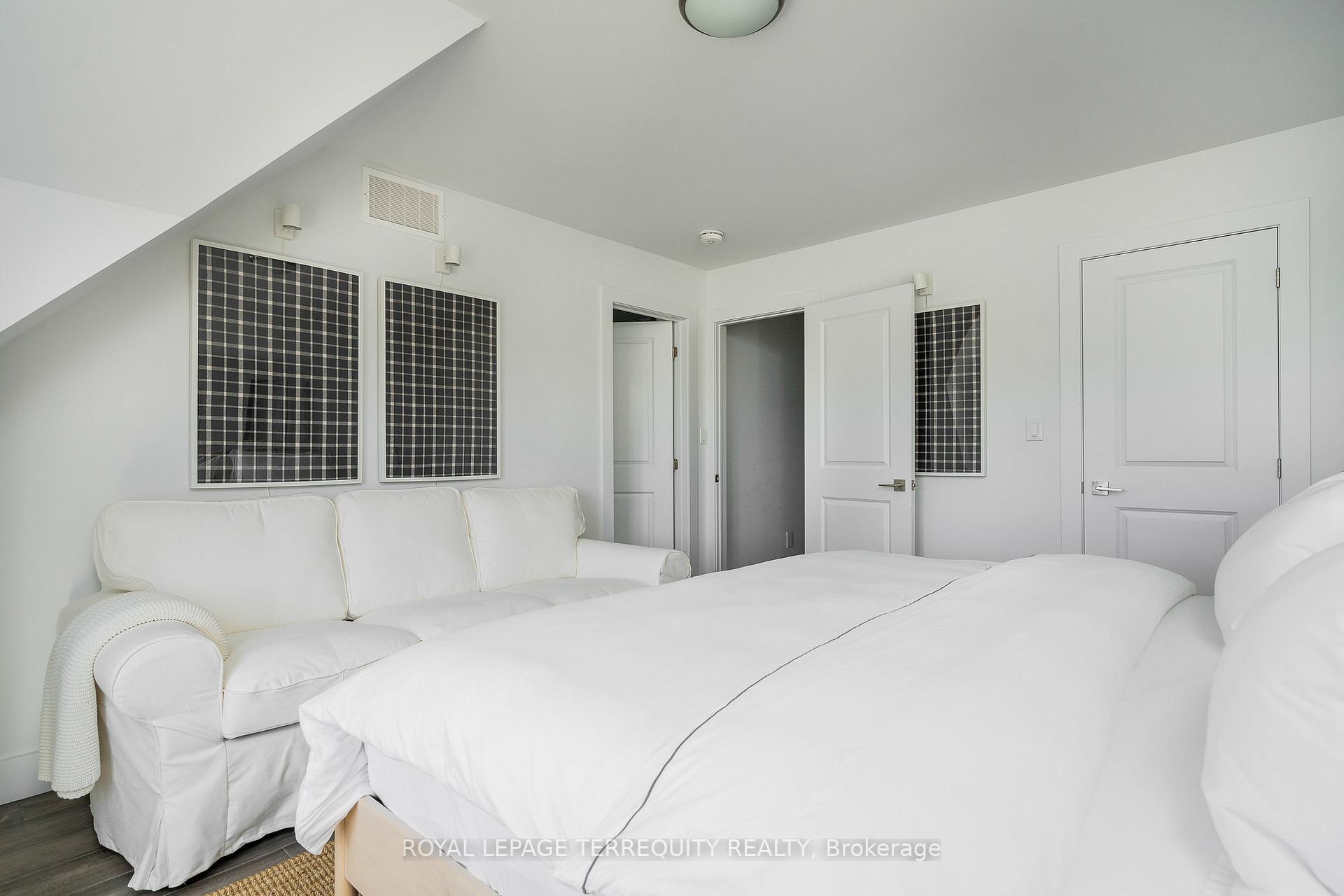 Photo 10 of 156 Sycamore Street, Blue Mountains — HOMEH