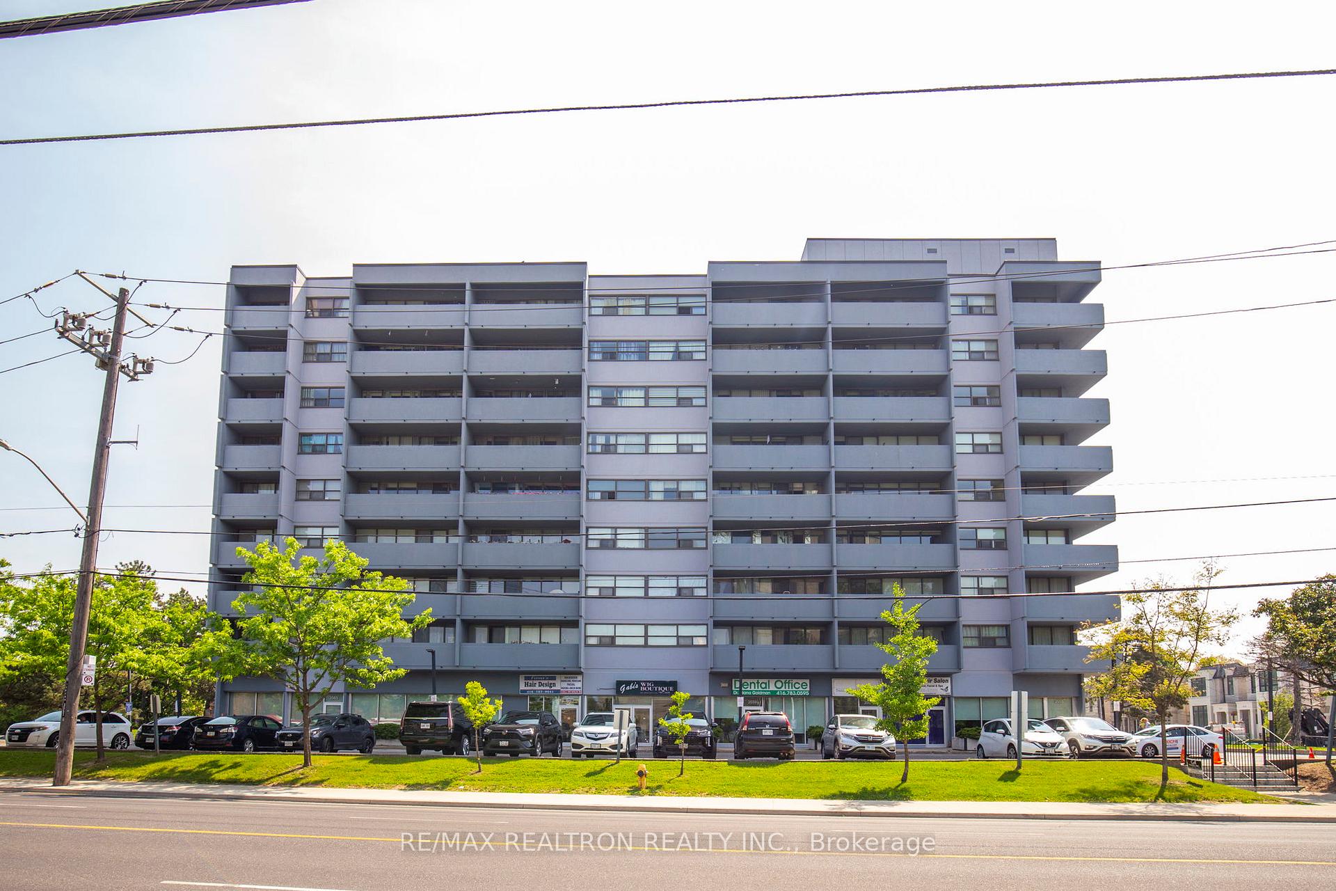 Front of Unit 205, 3555 Bathurst Street