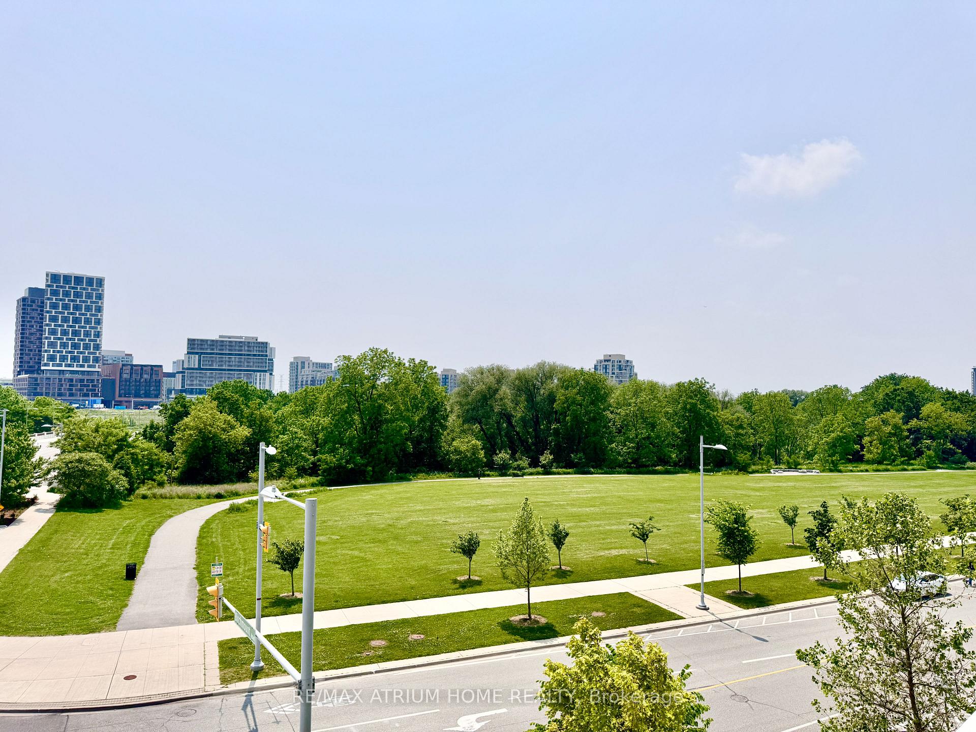 Photo 6 of Unit 520, 8200 Birchmount Road, Markham, Unionville — HOMEH