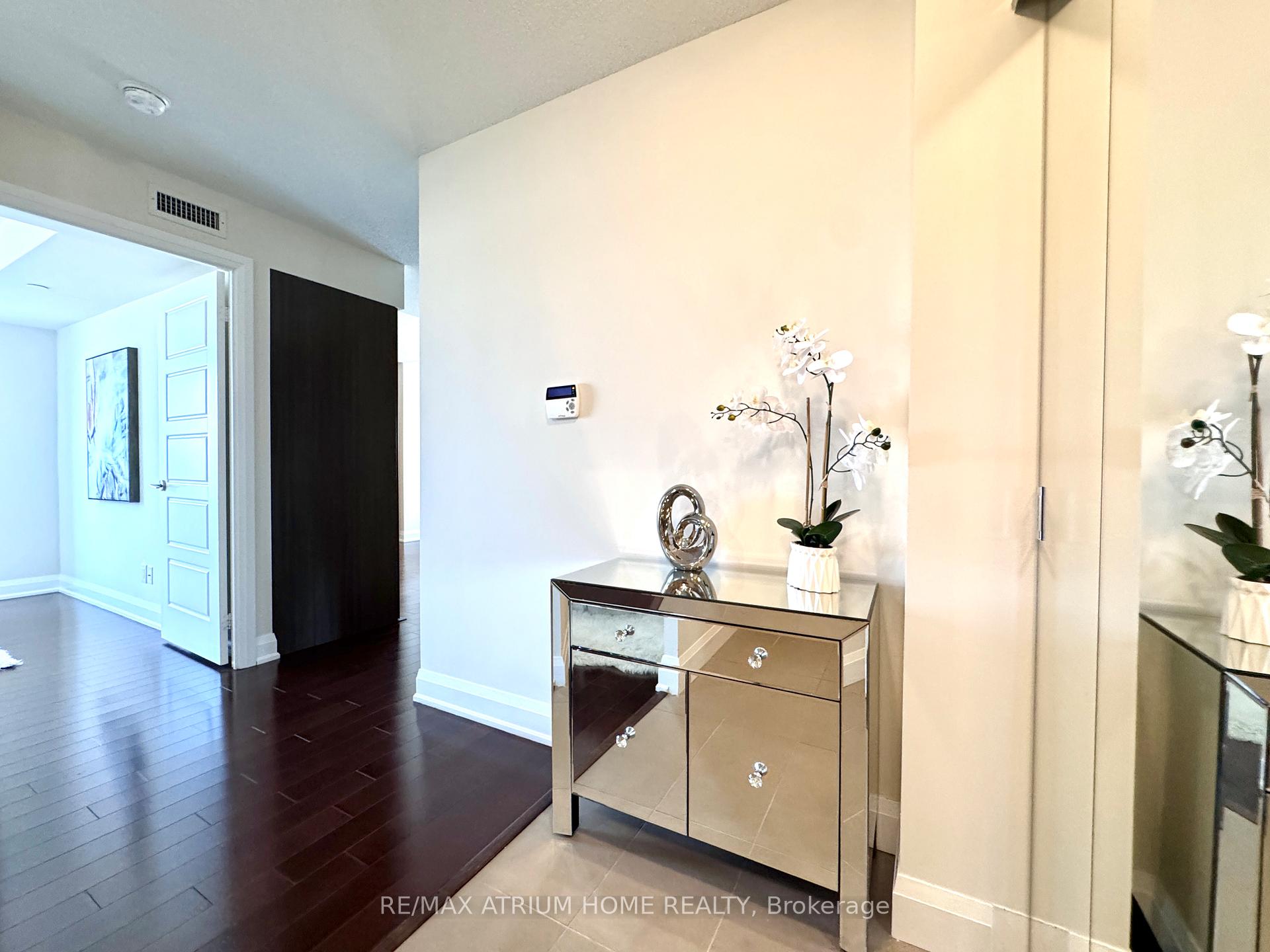 Photo 8 of Unit 520, 8200 Birchmount Road, Markham, Unionville — HOMEH