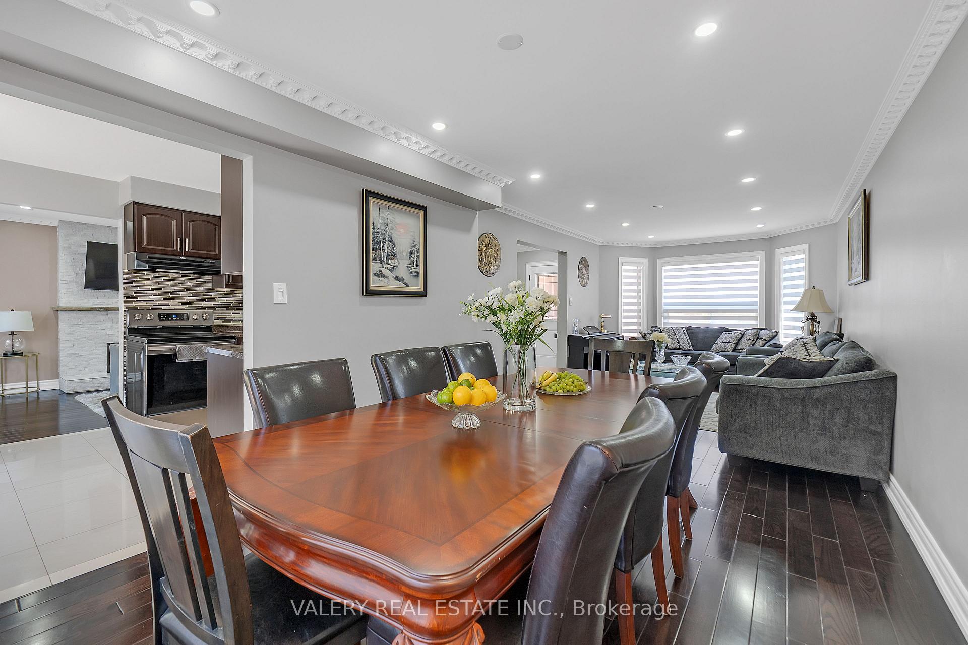 Photo 8 of 2294 Chapman Court, Pickering, Brock Ridge — HOMEH