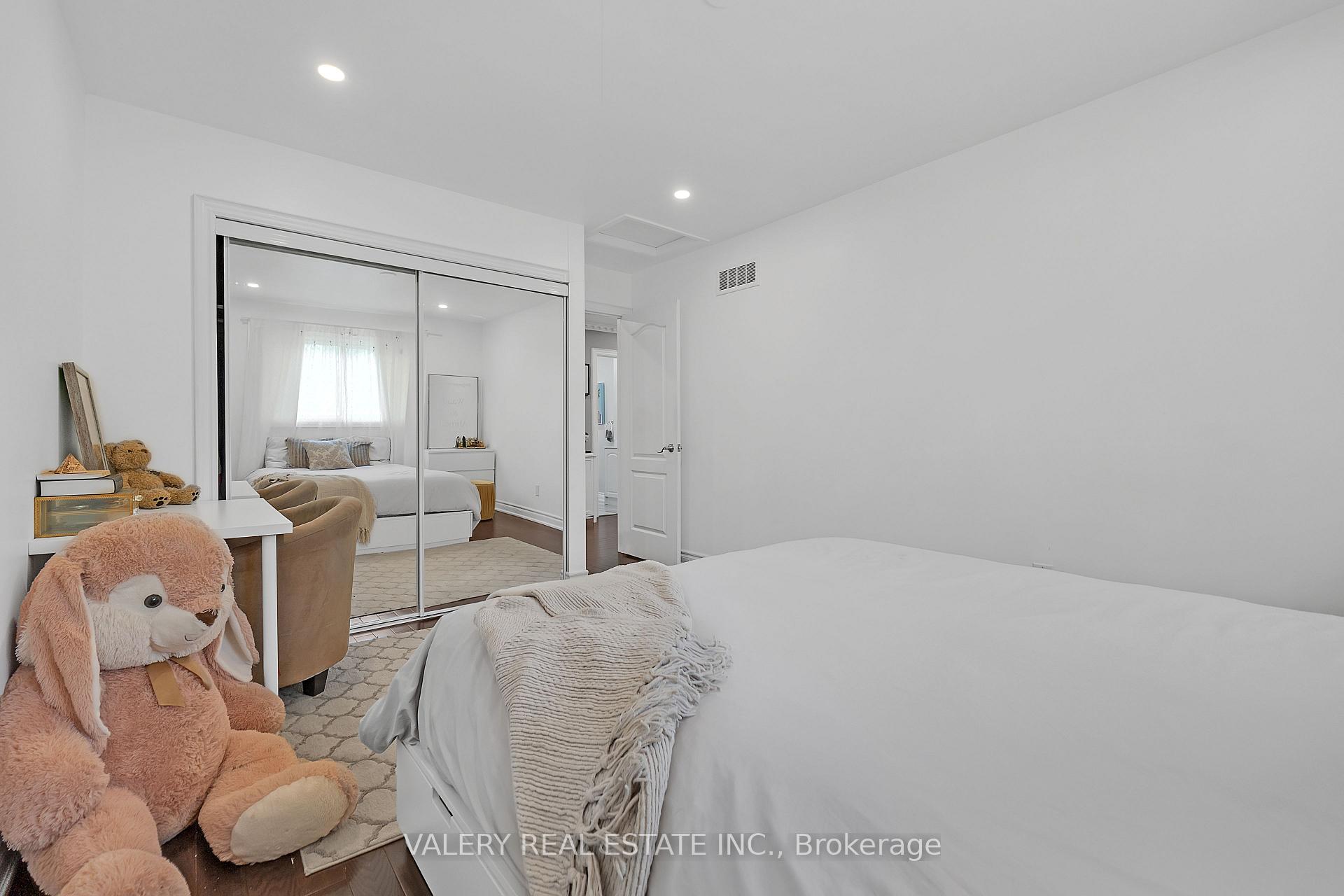Photo 16 of 2294 Chapman Court, Pickering, Brock Ridge — HOMEH