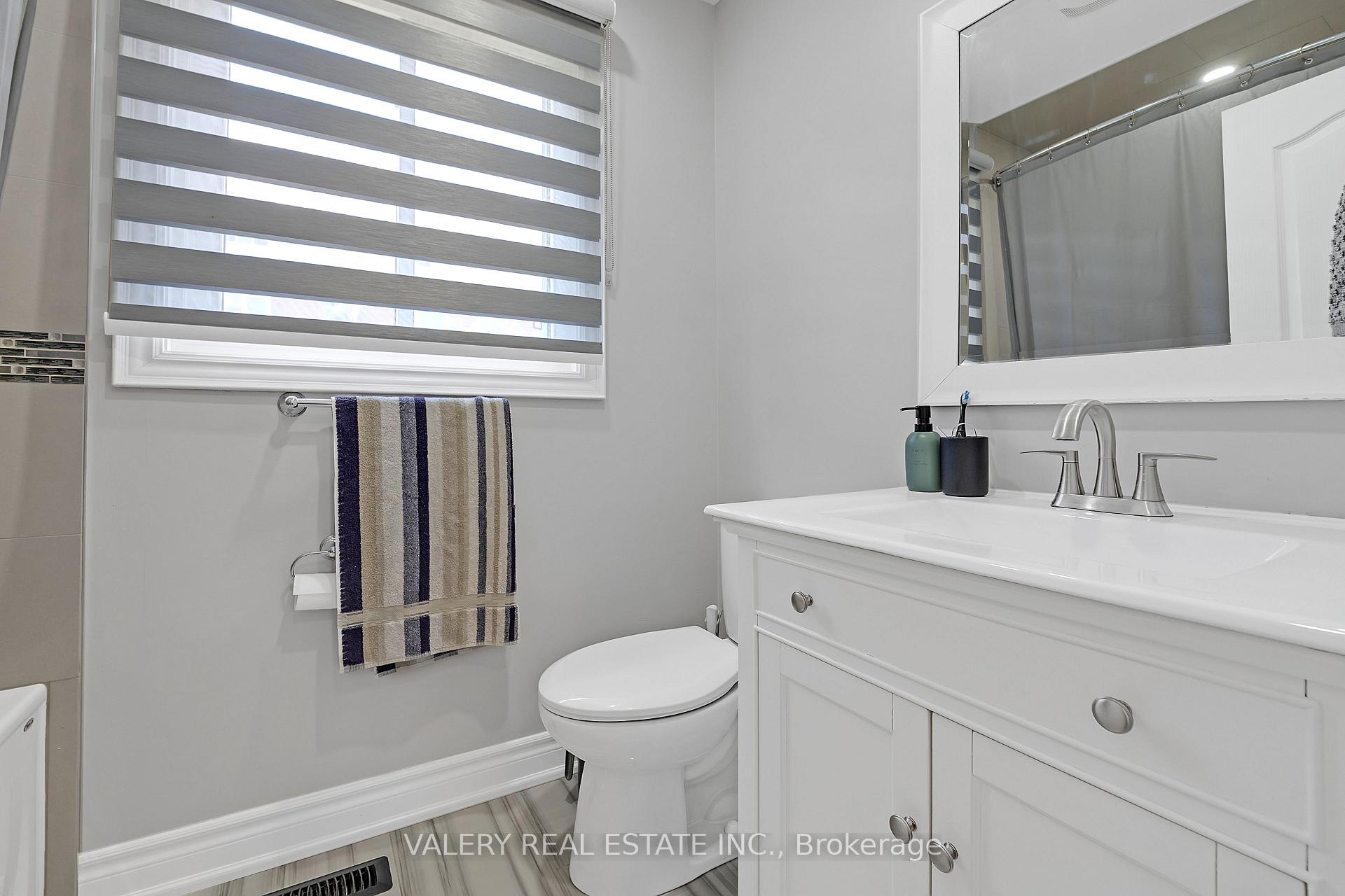Photo 24 of 2294 Chapman Court, Pickering, Brock Ridge — HOMEH