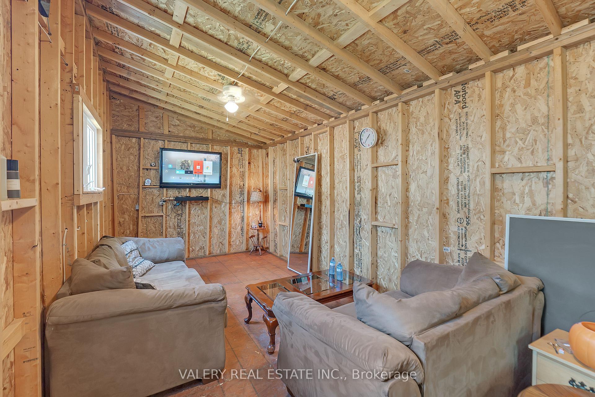 Photo 34 of 2294 Chapman Court, Pickering, Brock Ridge — HOMEH