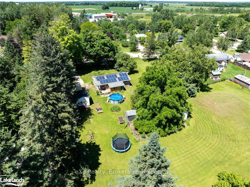 Photo 4 of 281 Sunnidale Street, Clearview, Stayner — HOMEH