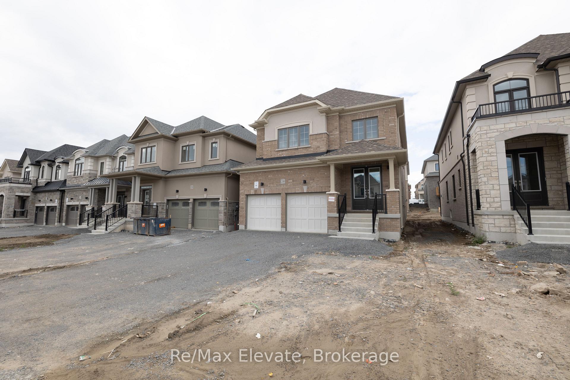 Photo 3 of 210 Flood Avenue, Clarington, Newcastle — HOMEH