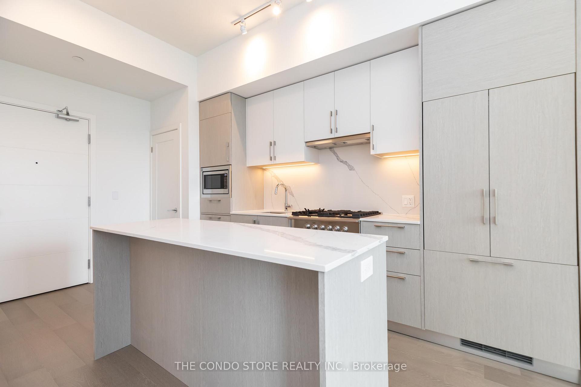 Photo 7 of Unit 703, 8 Manor Road W, Toronto, Yonge-Eglinton — HOMEH