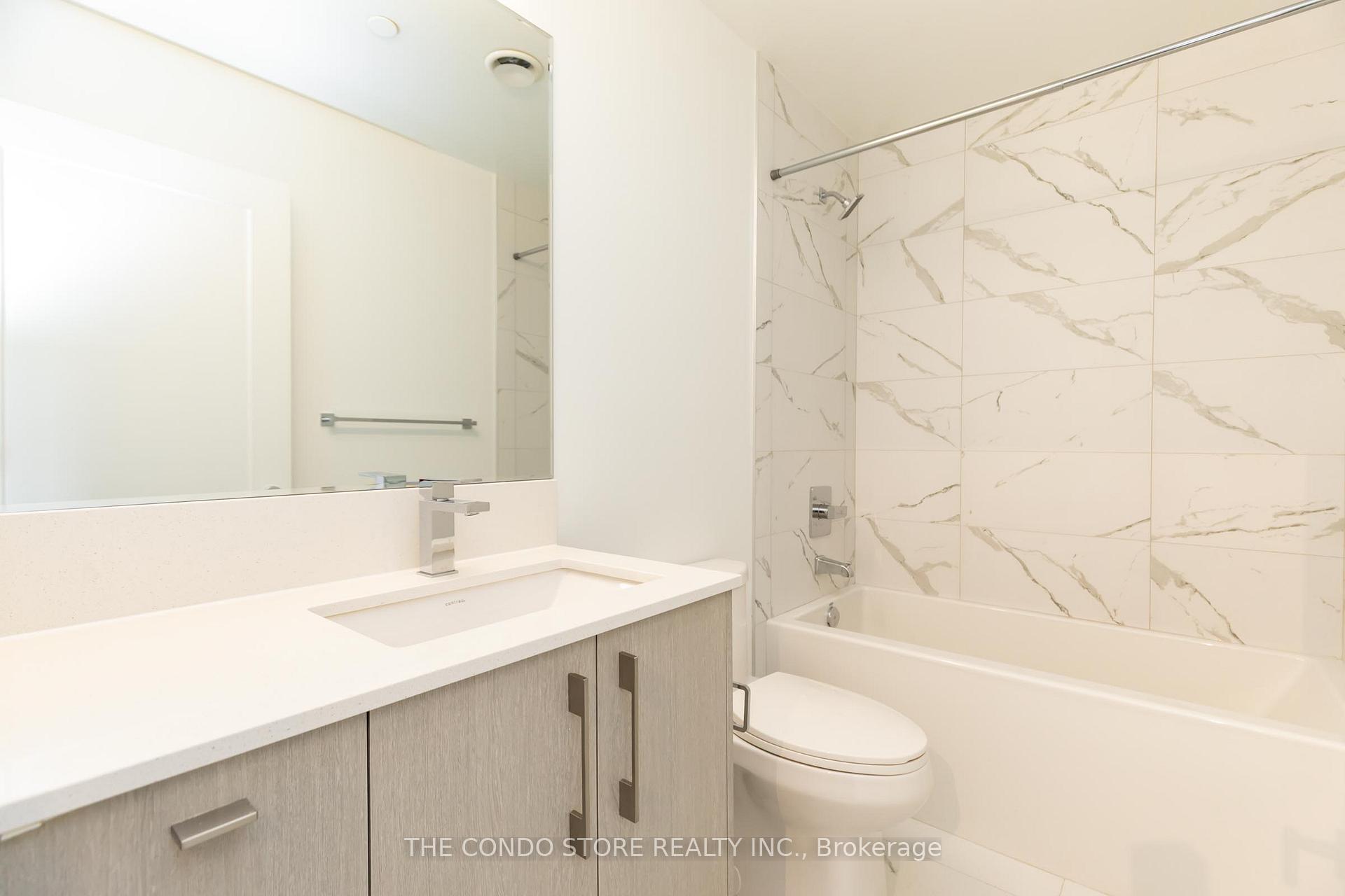Photo 6 of Unit 703, 8 Manor Road W, Toronto, Yonge-Eglinton — HOMEH