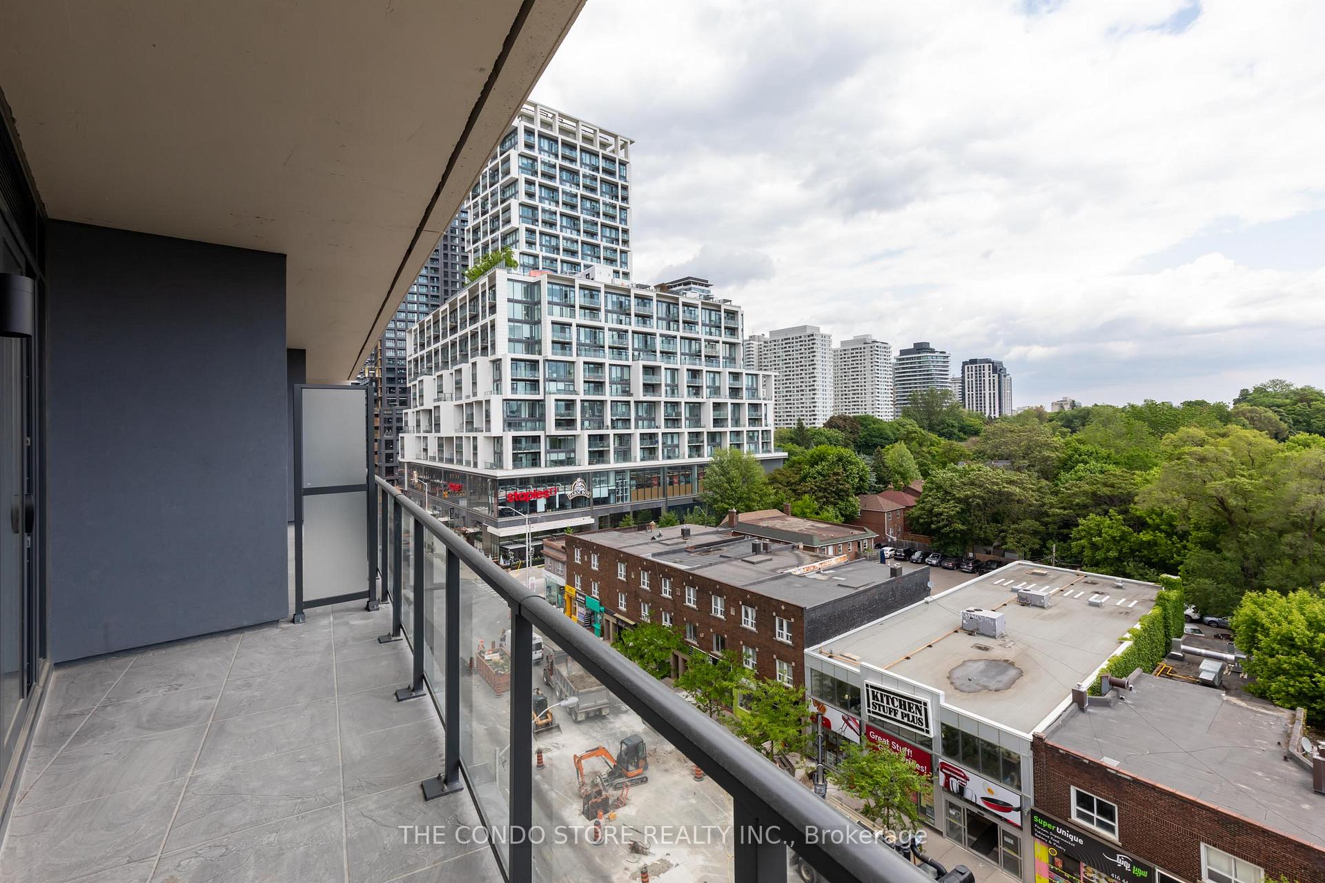 Photo 10 of Unit 703, 8 Manor Road W, Toronto, Yonge-Eglinton — HOMEH