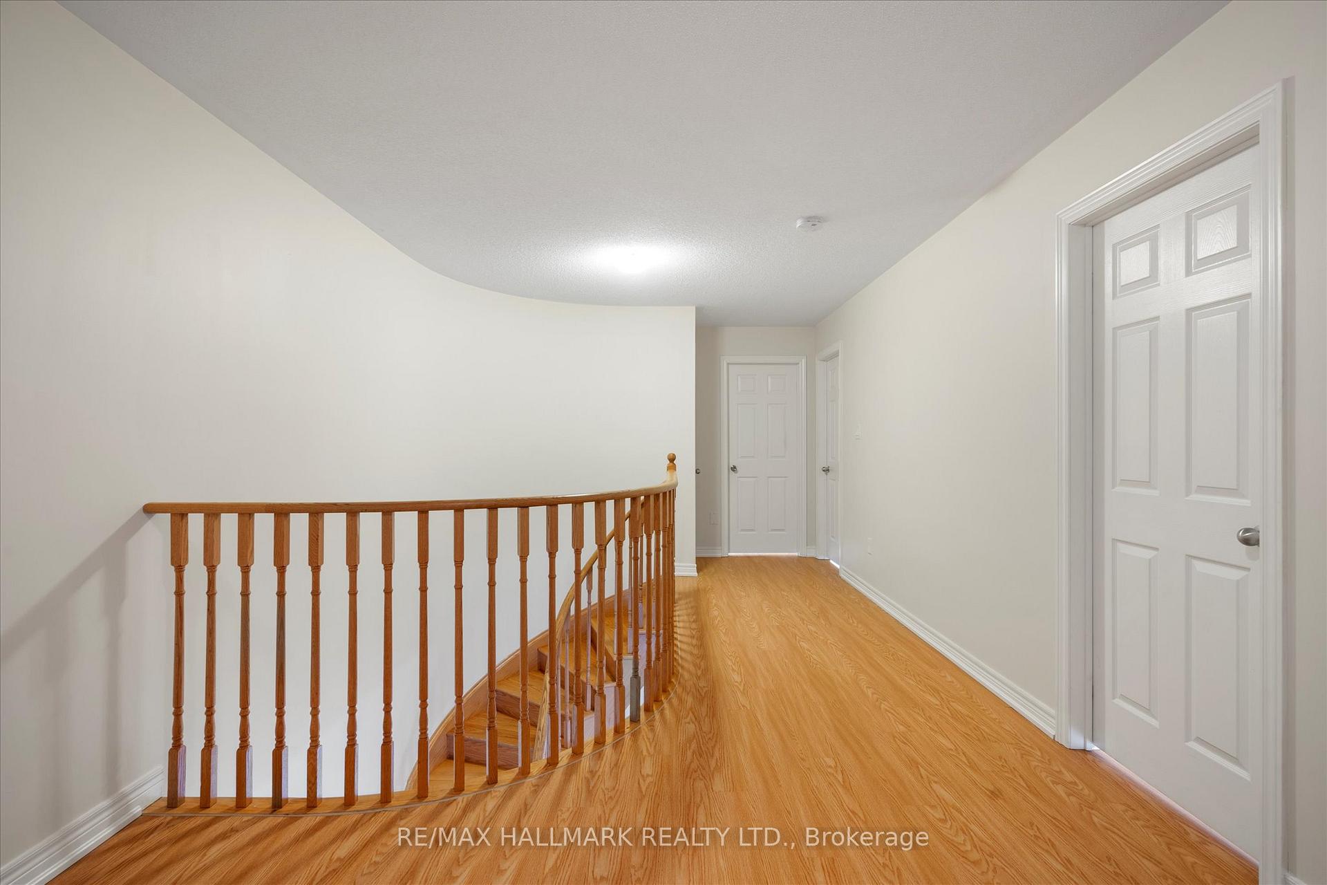 Photo 26 of 1377 Lormel Gate, Innisfil, Lefroy — HOMEH
