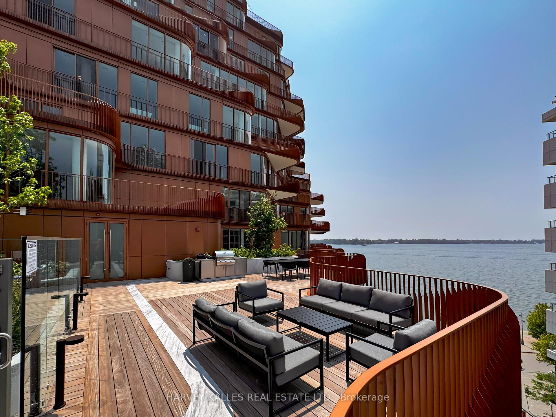 Front of Unit 701, 155 Merchants Wharf