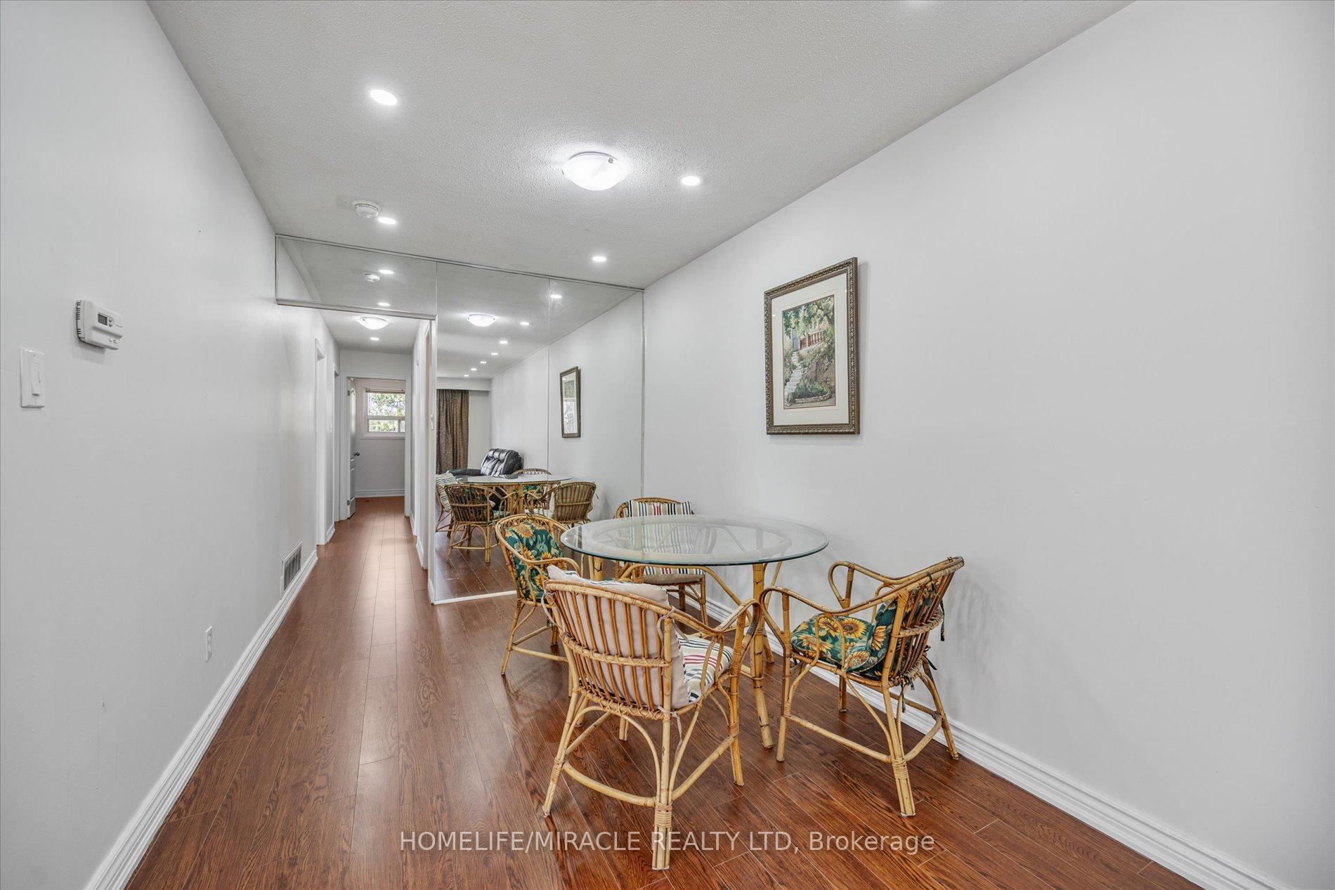 Photo 30 of 77 Juniper Crescent, Brampton, Northgate — HOMEH