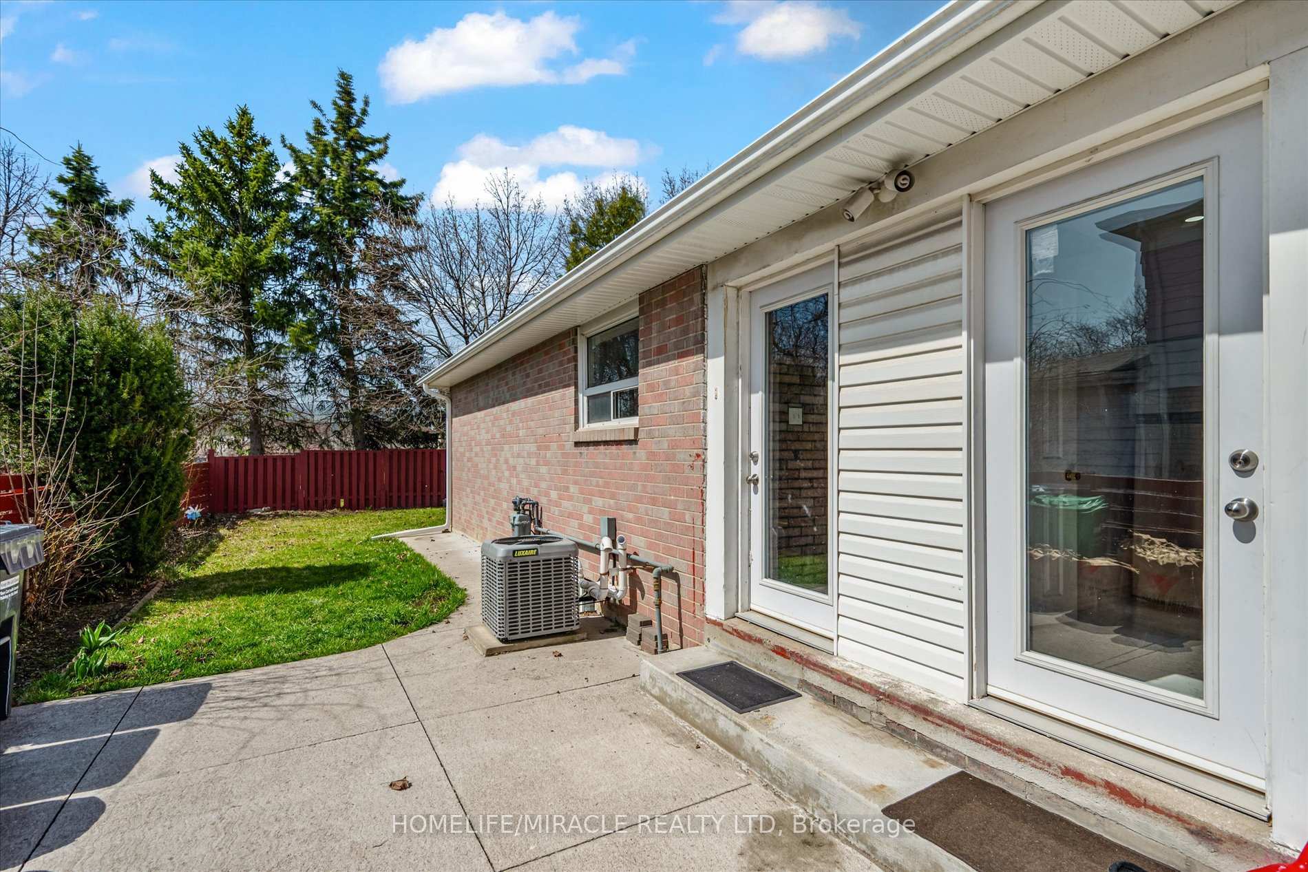 Photo 19 of 77 Juniper Crescent, Brampton, Northgate — HOMEH