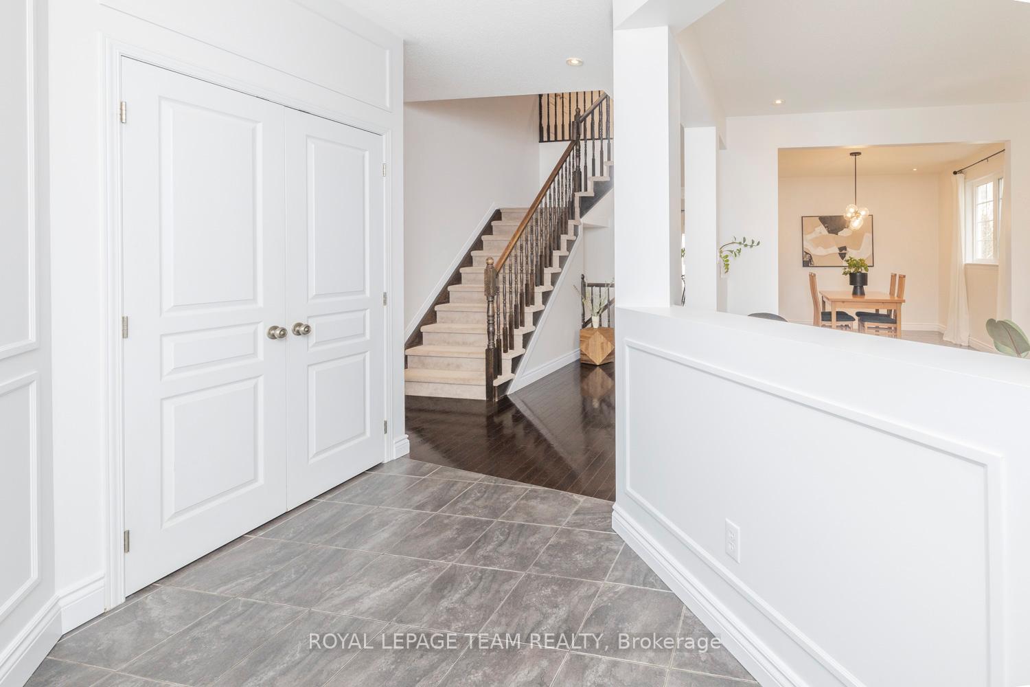 Photo 5 of 214 Oneida Terrace, Ottawa, Barrhaven - Stonebridge — HOMEH