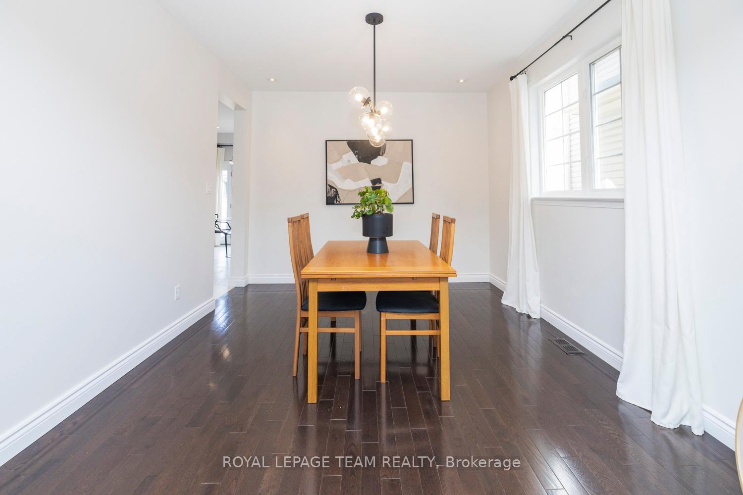 Photo 10 of 214 Oneida Terrace, Ottawa, Barrhaven - Stonebridge — HOMEH