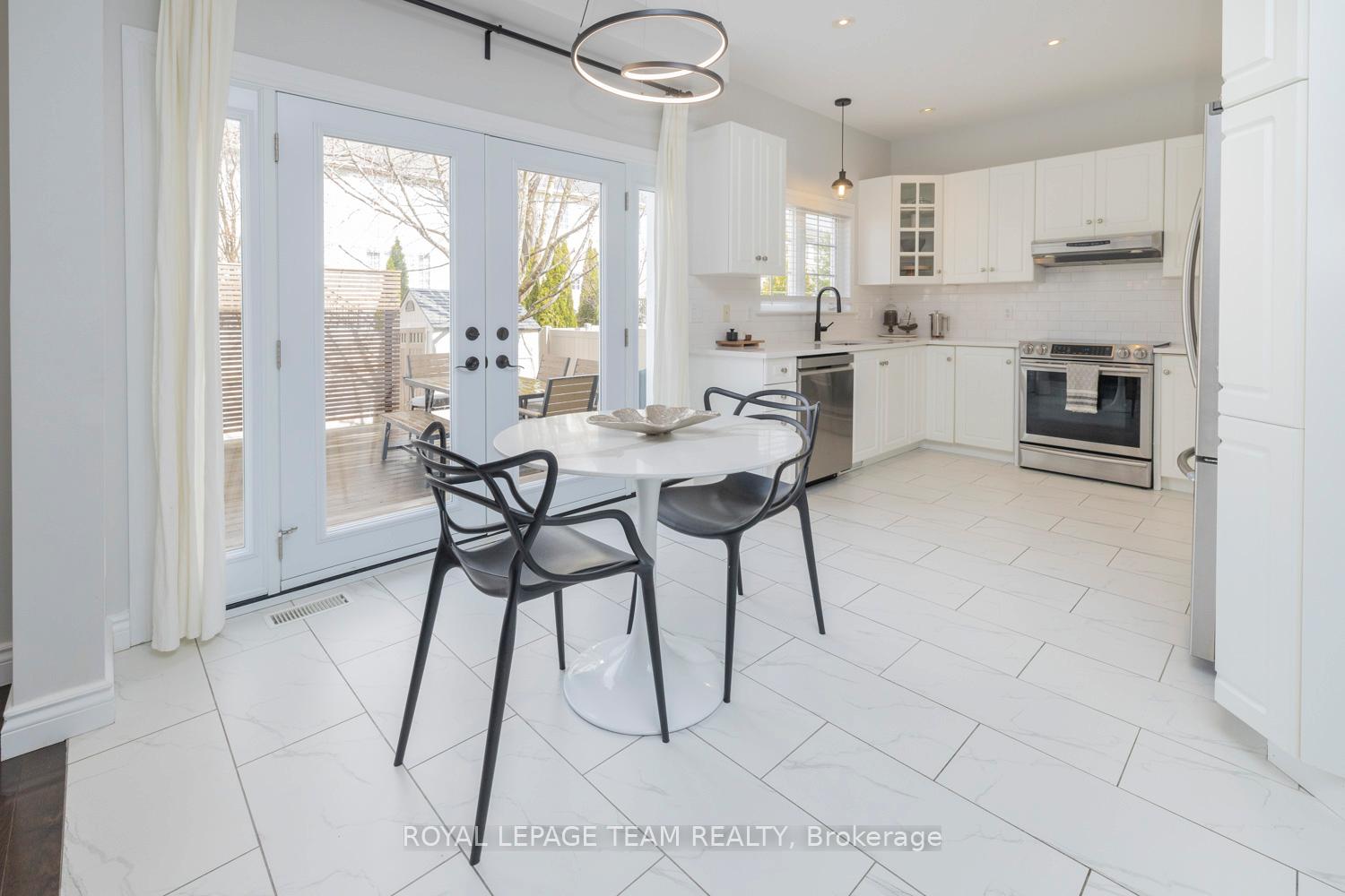 Photo 13 of 214 Oneida Terrace, Ottawa, Barrhaven - Stonebridge — HOMEH