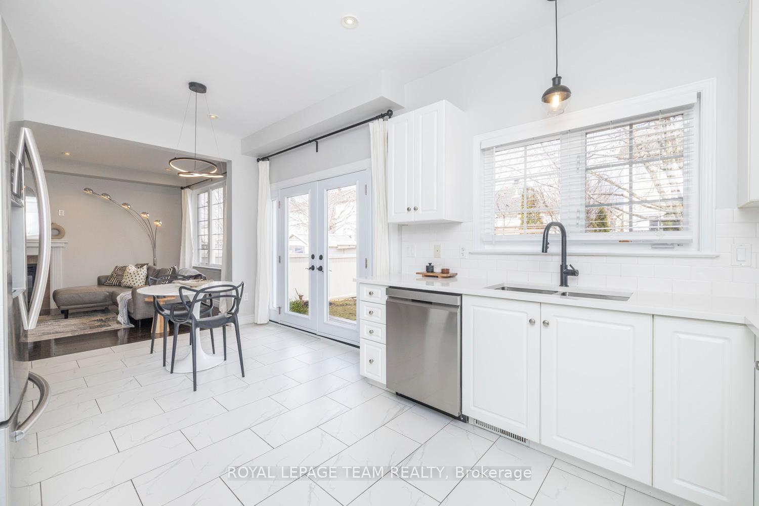 Photo 15 of 214 Oneida Terrace, Ottawa, Barrhaven - Stonebridge — HOMEH