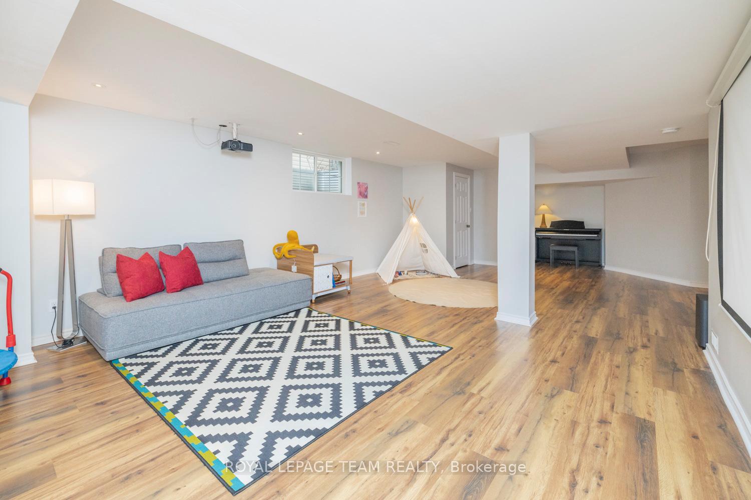 Photo 39 of 214 Oneida Terrace, Ottawa, Barrhaven - Stonebridge — HOMEH