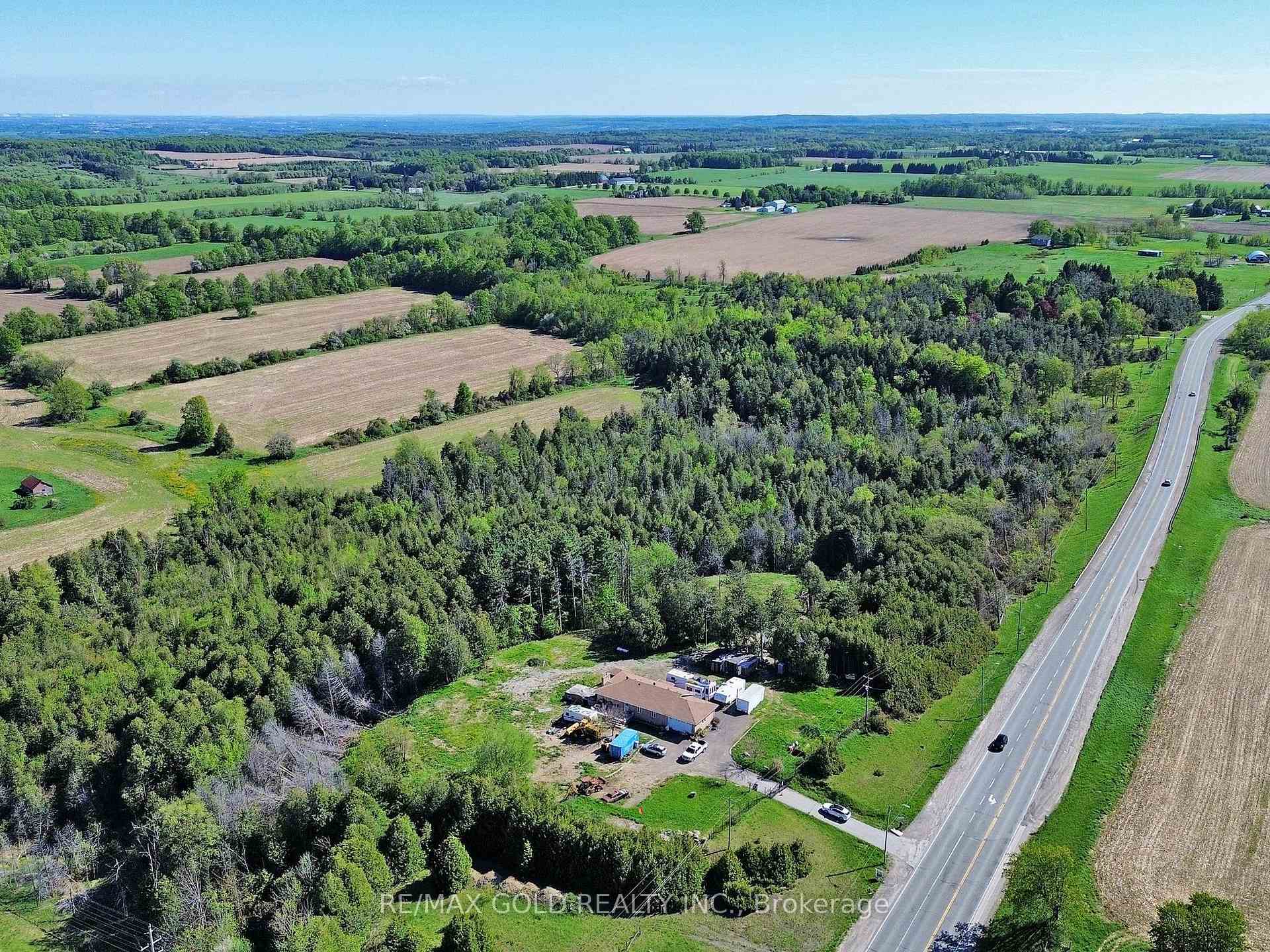 Photo 3 of 5961 Charleston Side Road, Caledon, Rural Caledon — HOMEH