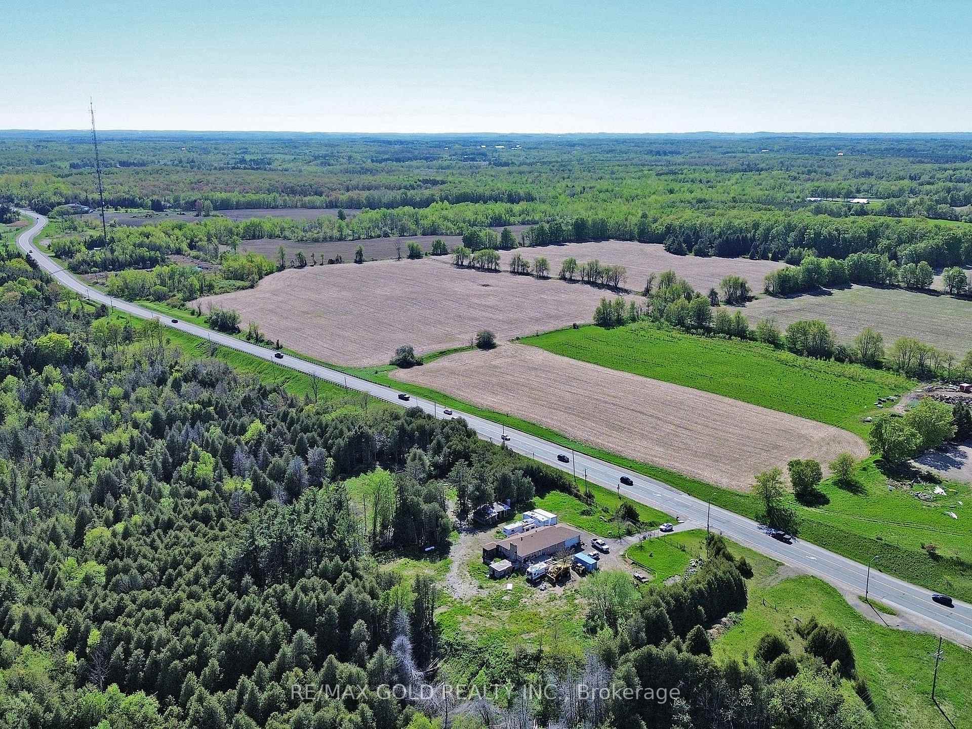 Photo 2 of 5961 Charleston Side Road, Caledon, Rural Caledon — HOMEH