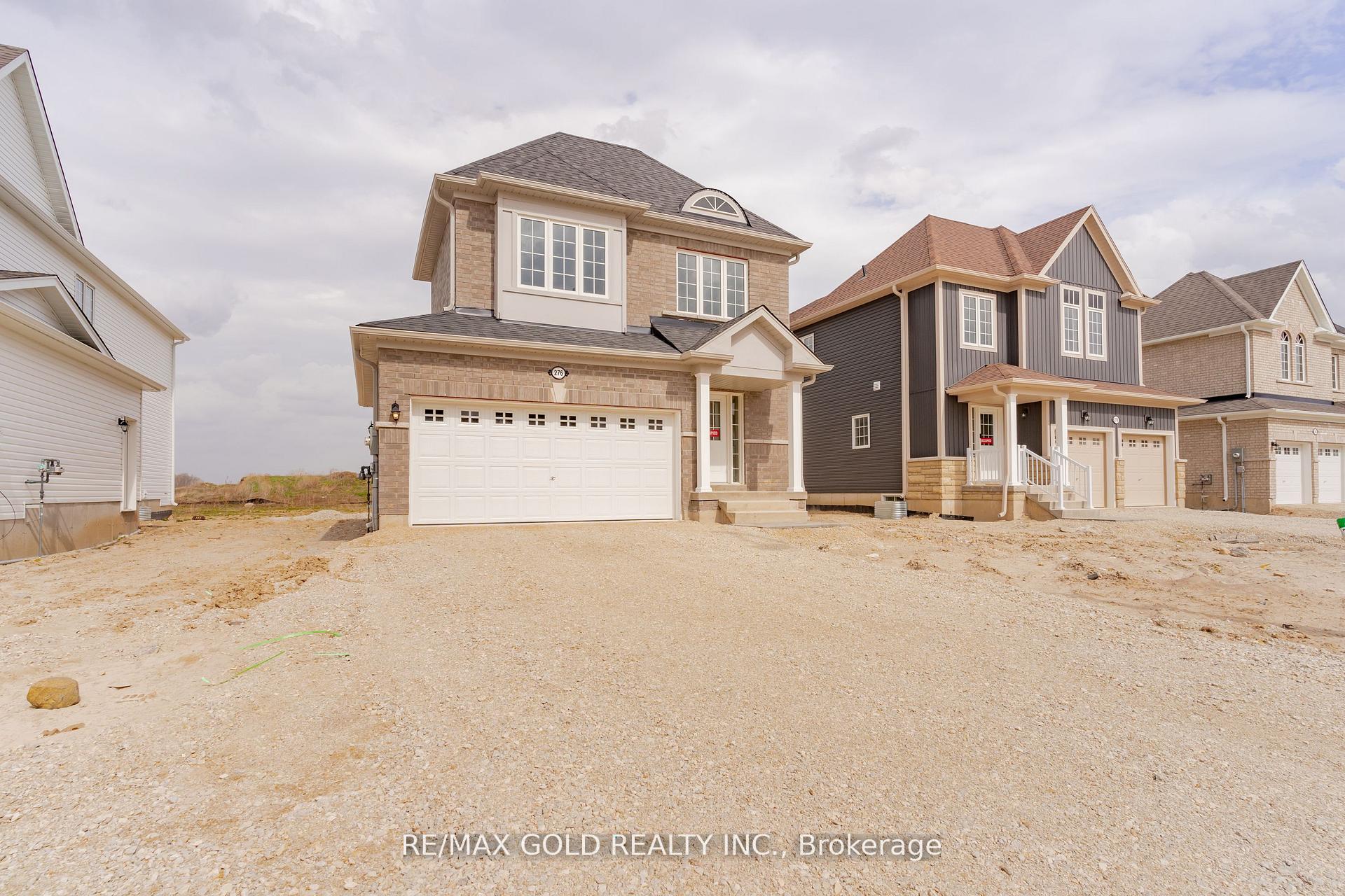 Front of 276 Springfield Crescent