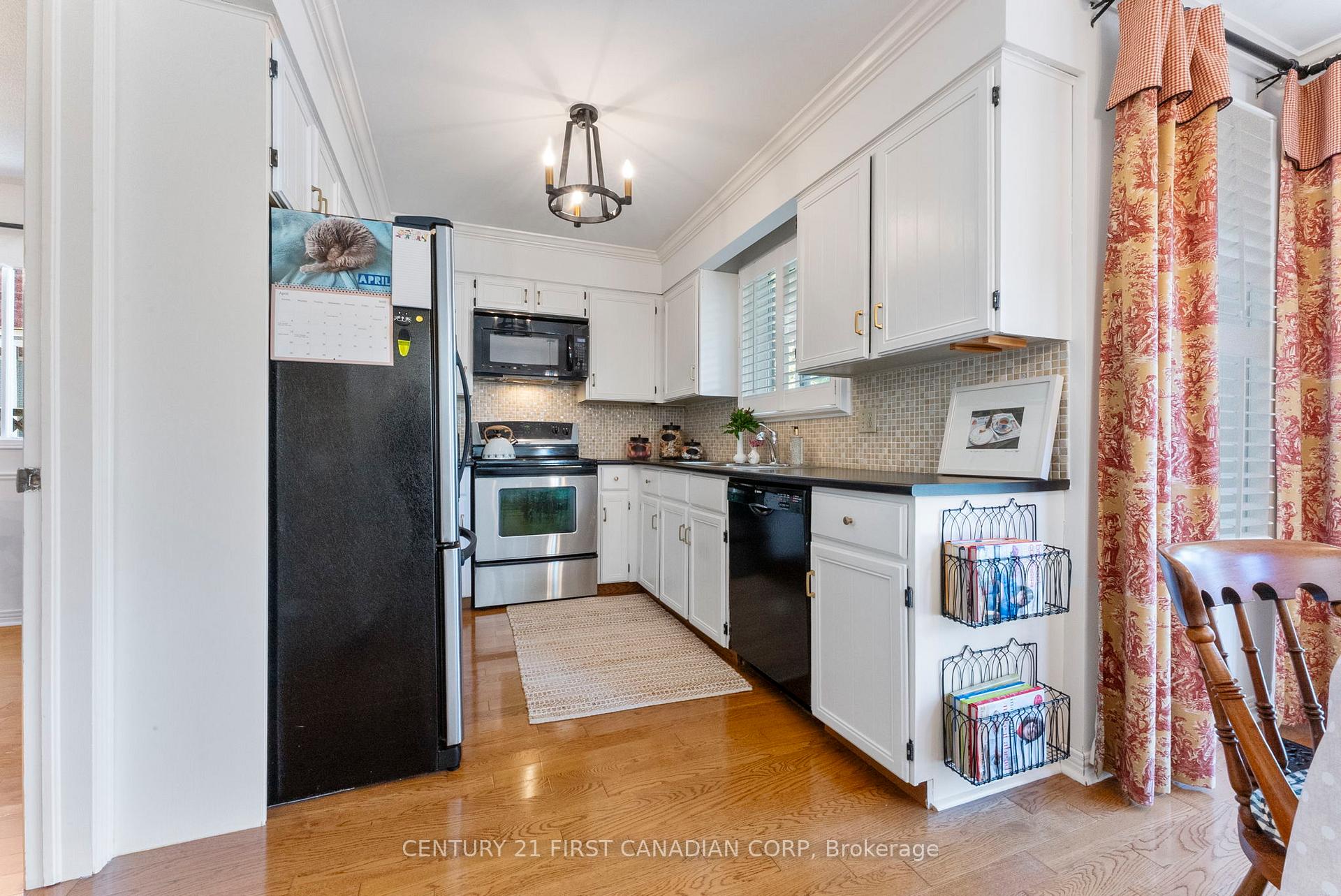 Photo 18 of 1224 Nathaniel Crescent, Burlington, Brant — HOMEH