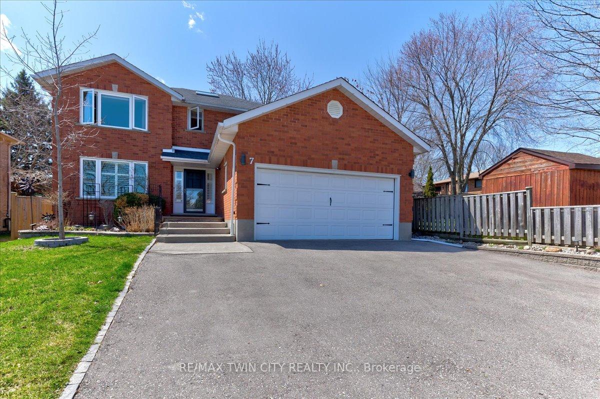 Front of 7 Chandos Drive